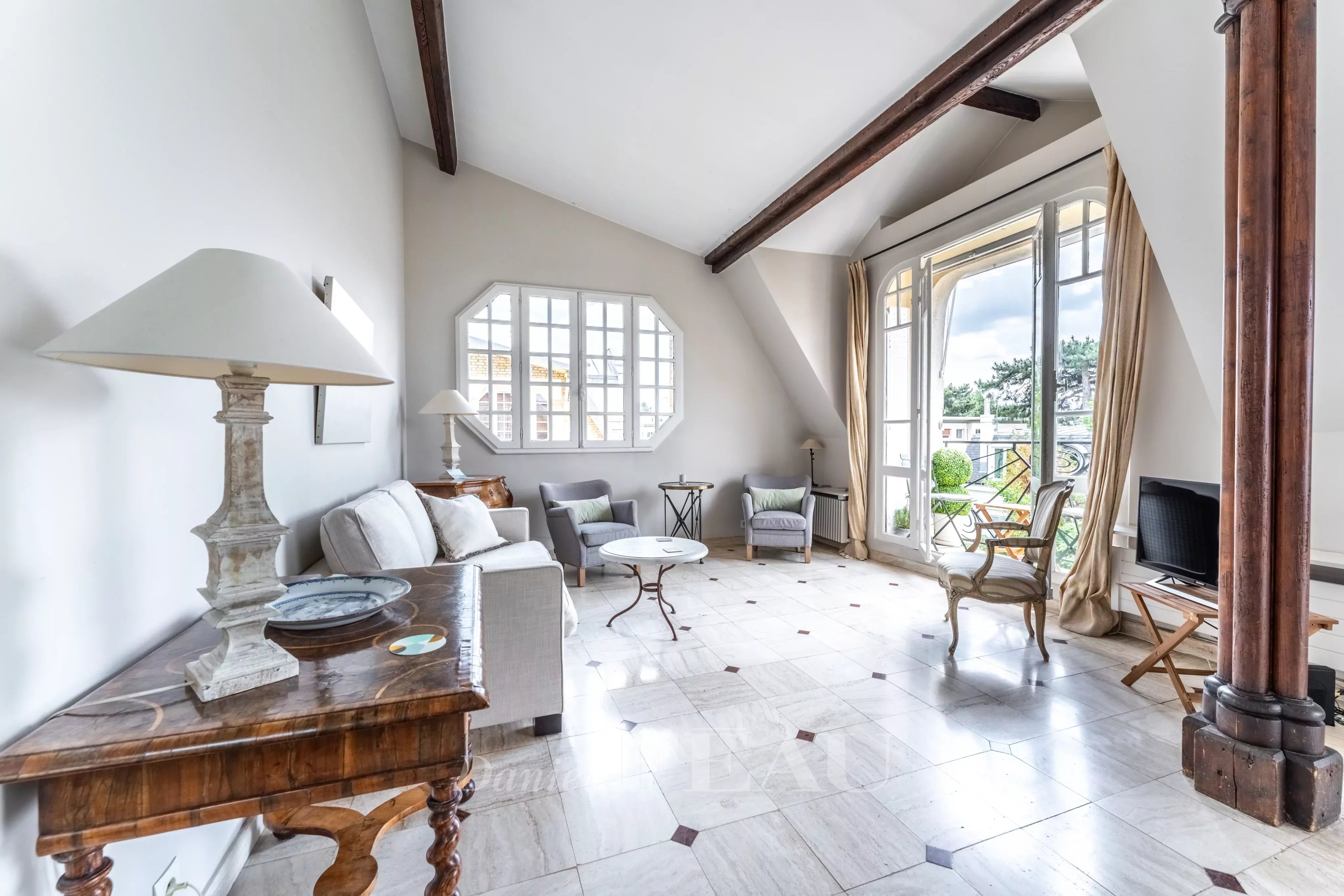 Boulogne Nord - Gutenberg - Dernier étage.