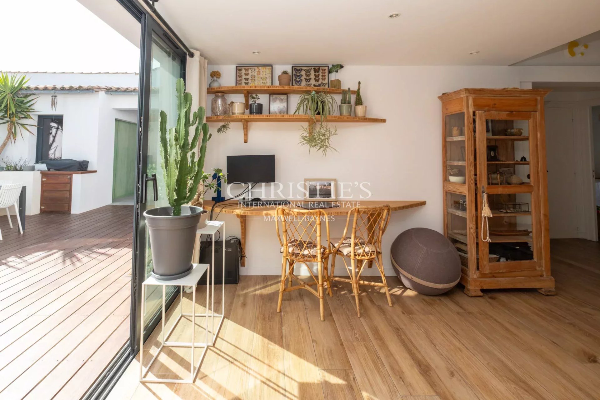 4 Bedroom Villa/Townhouse's Image 6