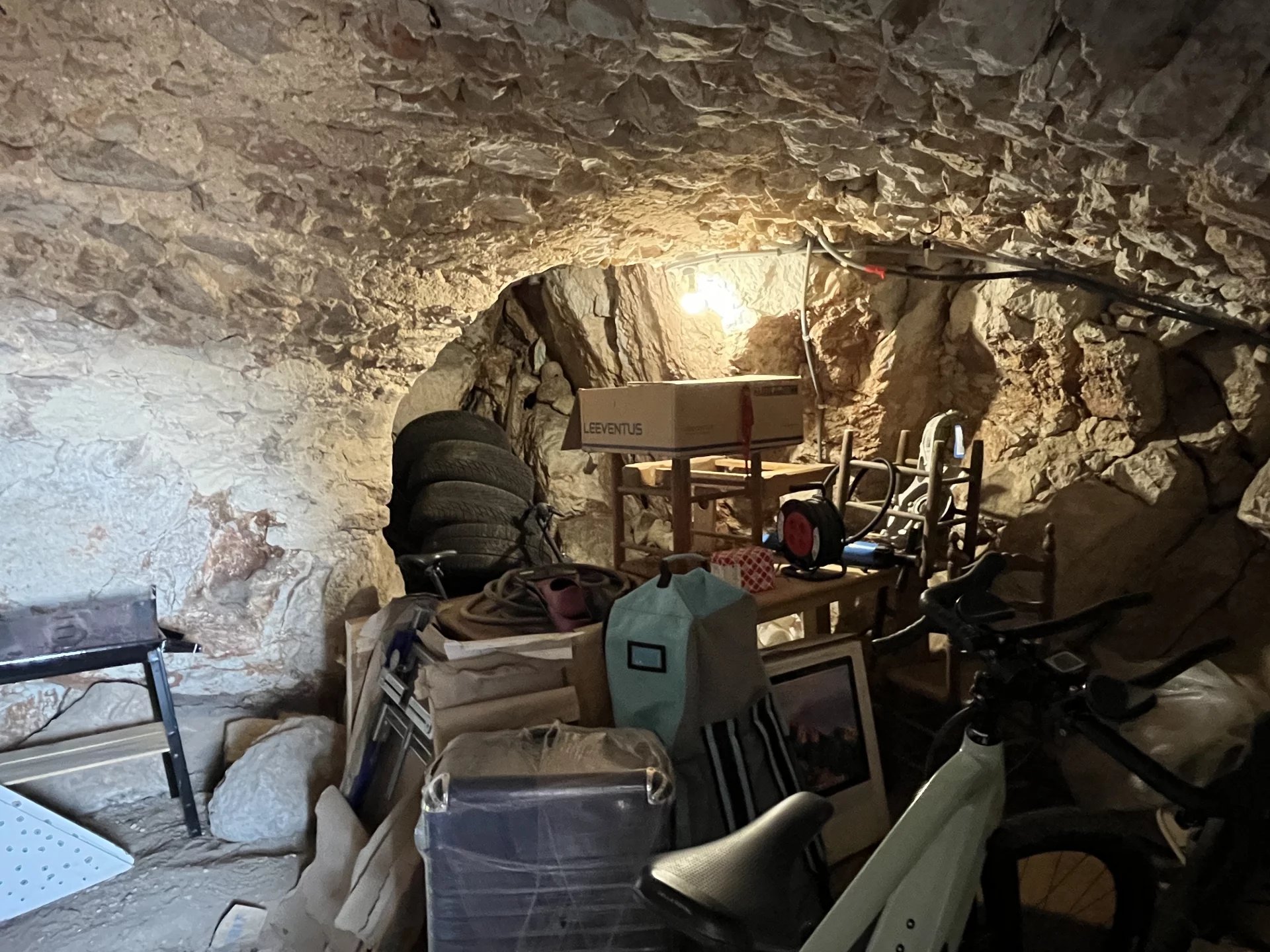 Charming village house with independent studio - MONS Charming village house with independent studio - MONS