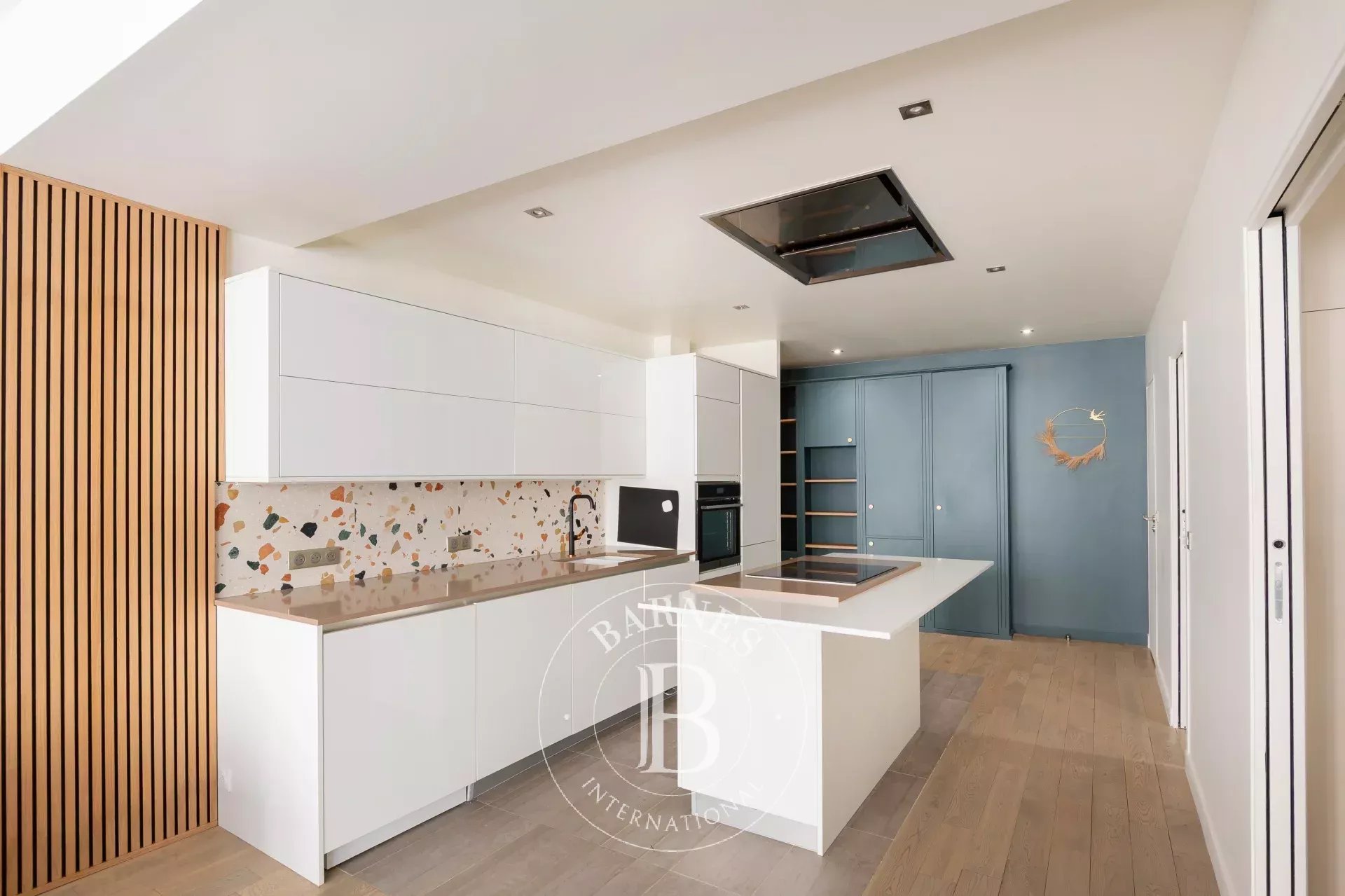 Daire Paris 18ème - picture 7