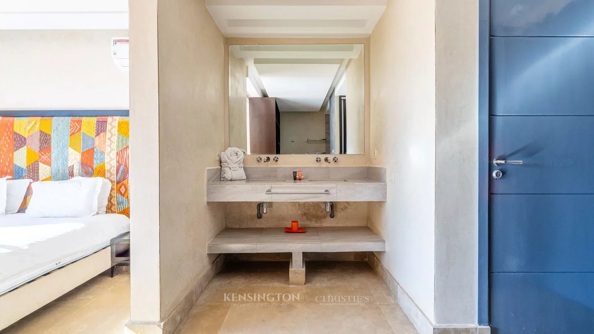 11 Bedroom Villa/Townhouse's Image 6