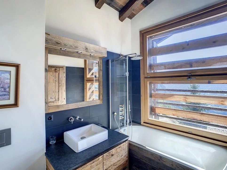 Grange luxueuse avec vue exceptionnelle