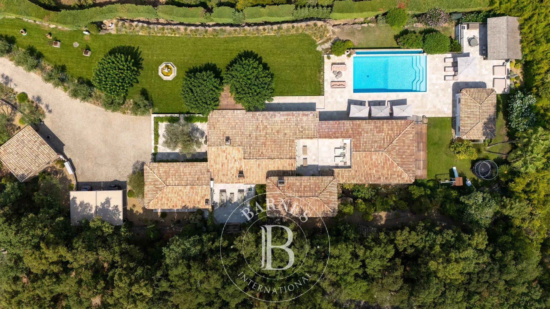 Villa Saint-Tropez  -  ref 4700427 (picture 2)