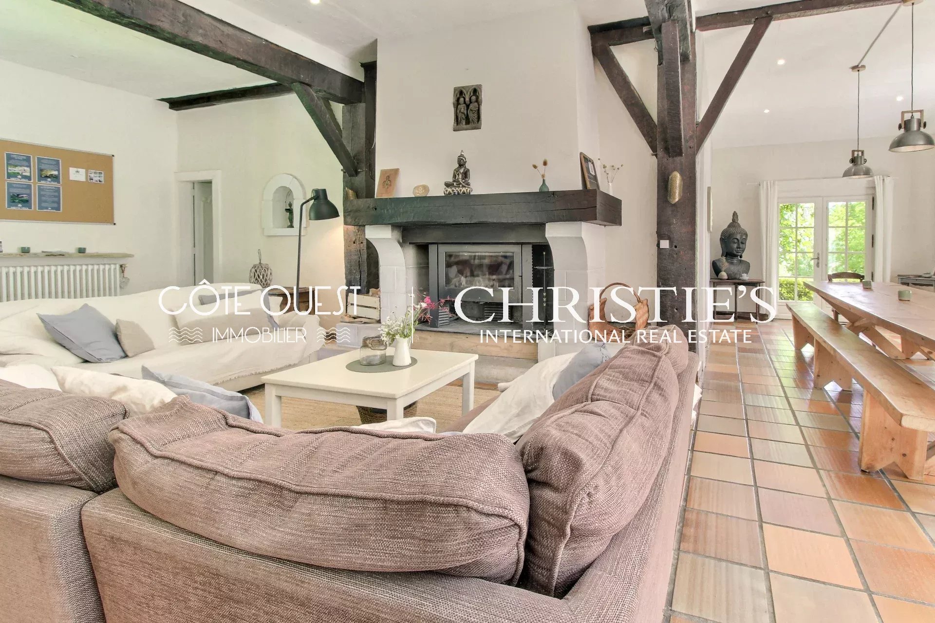 7 Bedroom Villa/Townhouse's Image 8