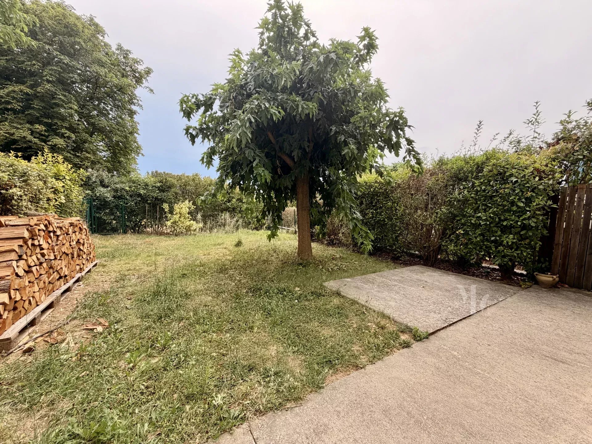 8 mn Villefranche, villa T4 avec jardin et double garage