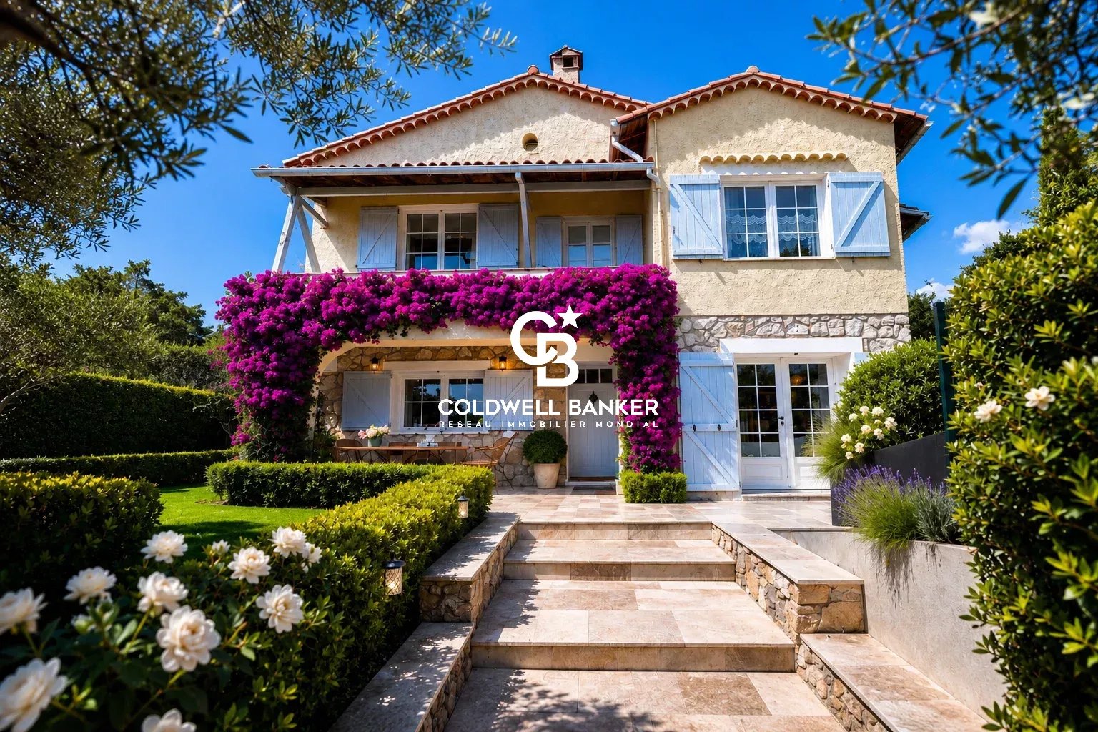 Antibes, Villa avec vue mer et piscine