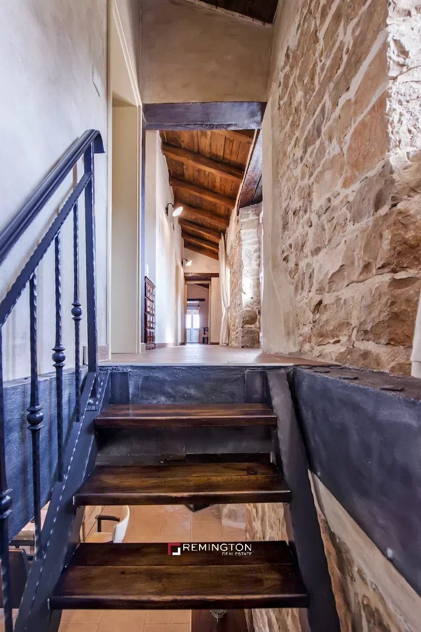 4 Bedroom Villa/Townhouse's Image 16