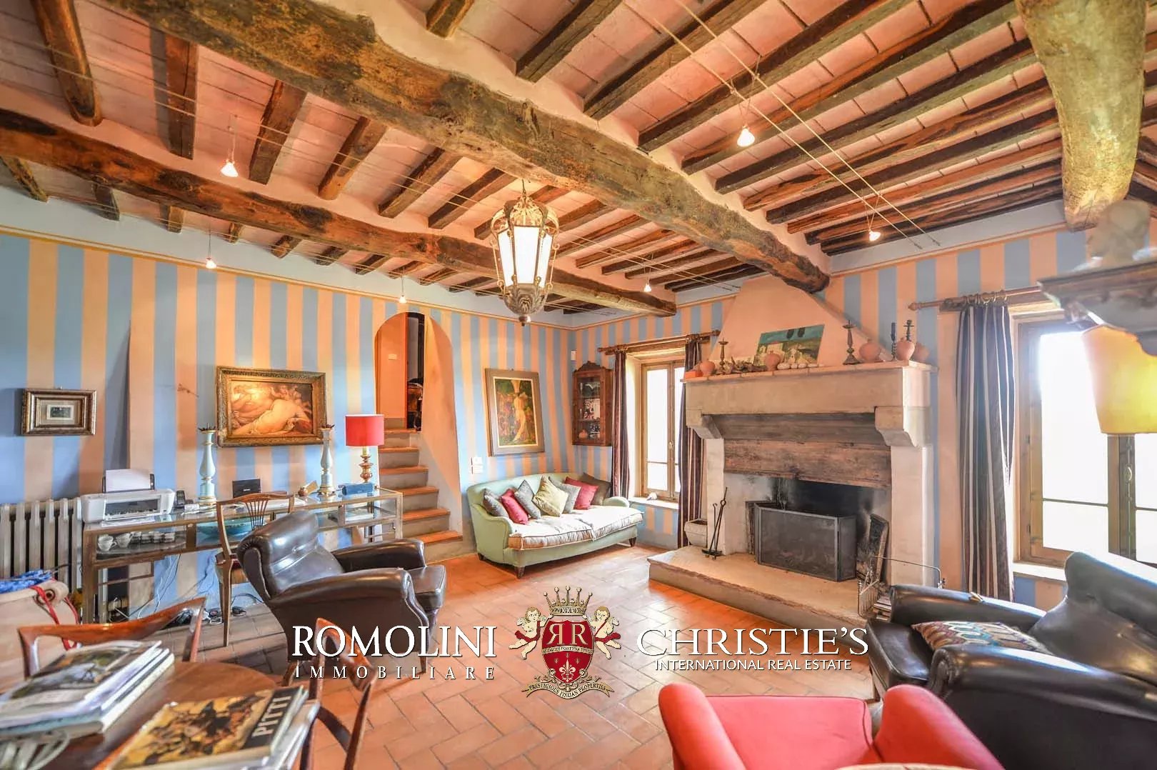 6 Bedroom Villa/Townhouse's Image 34