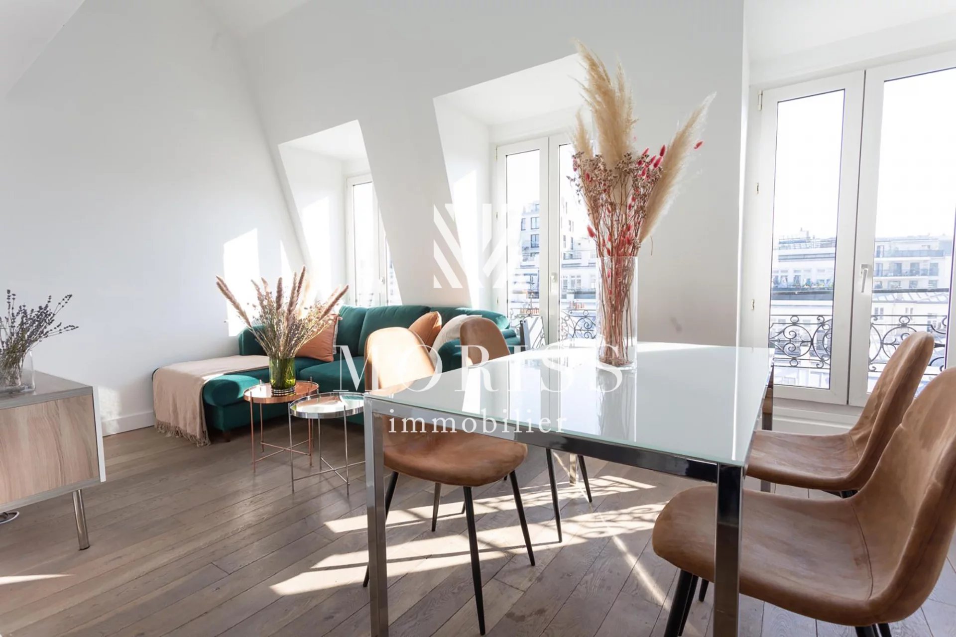 PARIS VII  CLERC / BOSQUET/ 2 PIECES / DERNIER ETAGE / VUE TOUR - Image Array