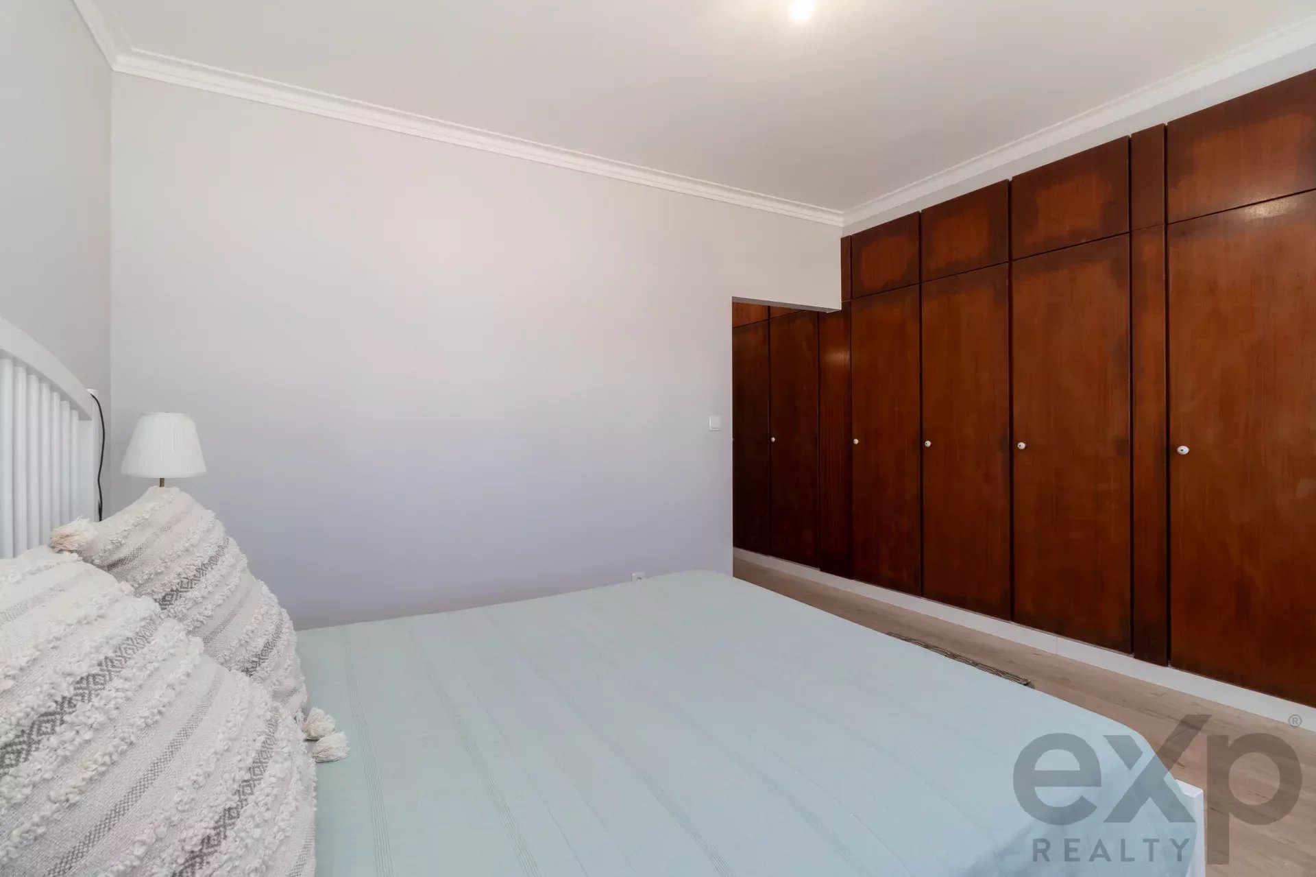 Luxury Equestrian Property + Guest House 85992157 image 47