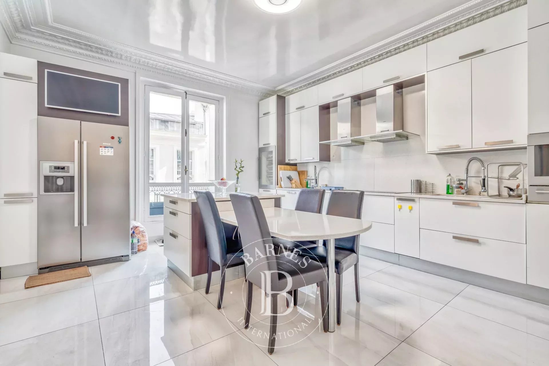 Daire Paris 8ème - picture 7