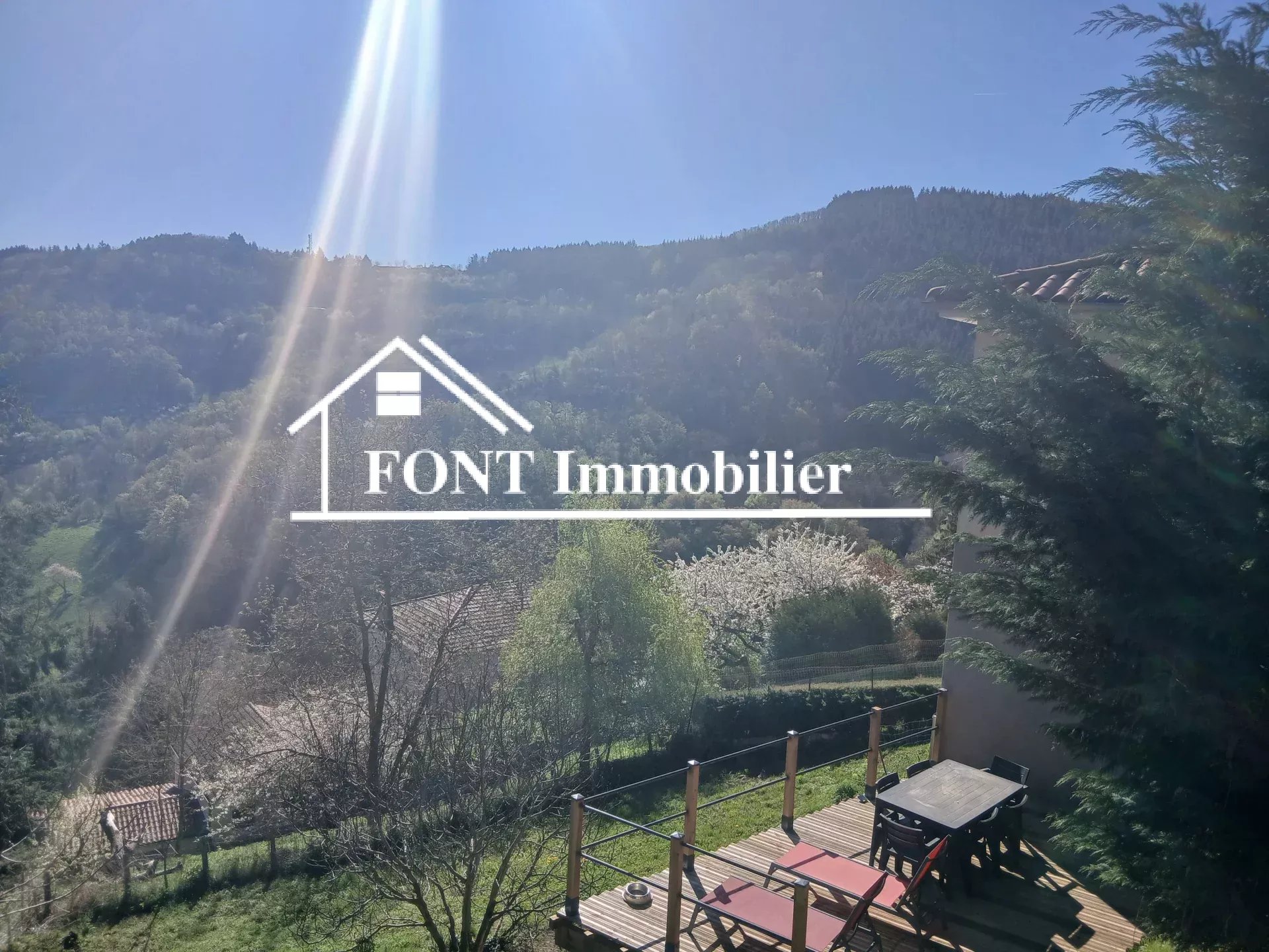 VALFLEURY,  AGRÉABLE MAISON RÉNOVÉE, 3 CHAMBRES