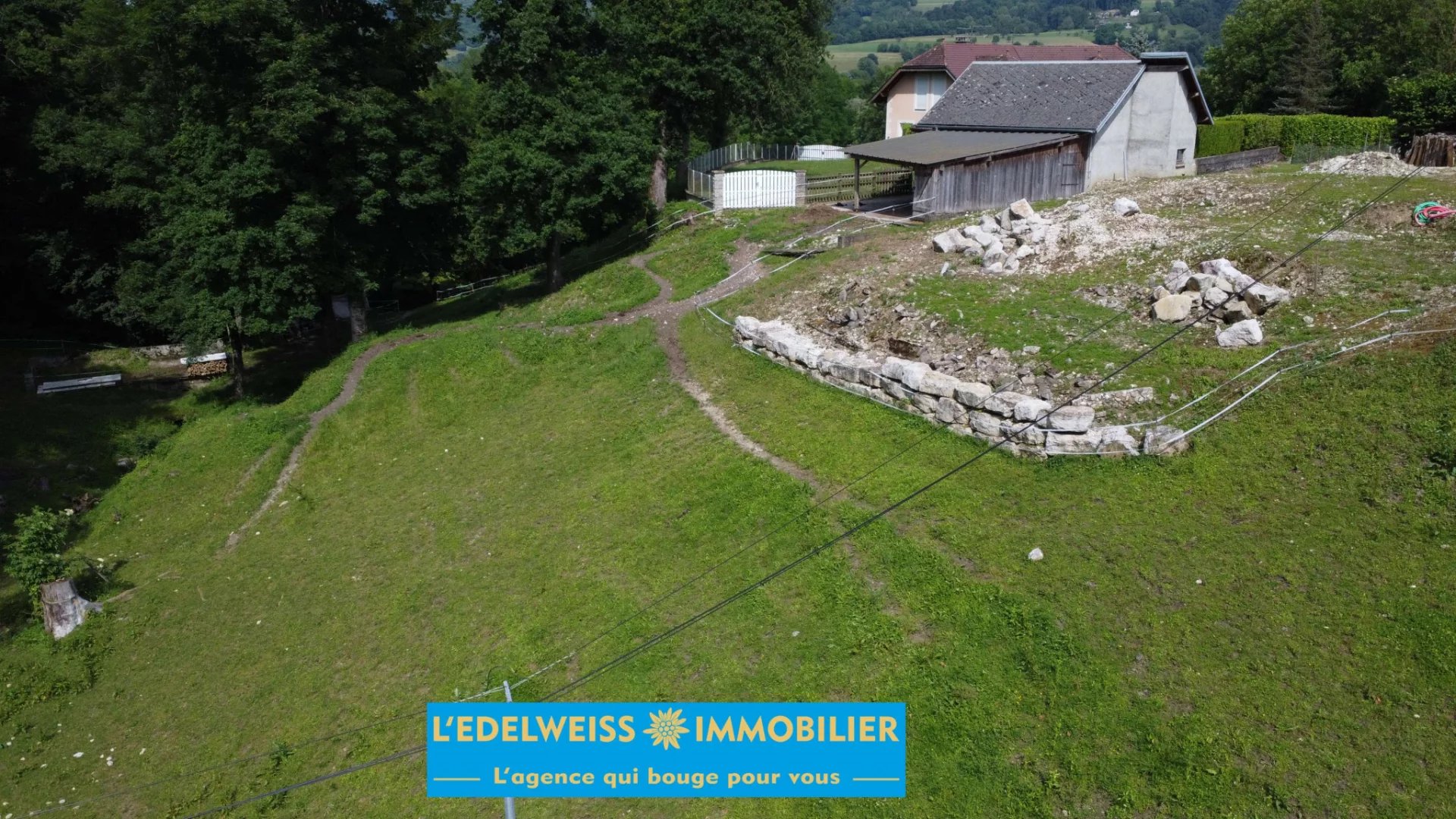 Vente Terrain Entrelacs