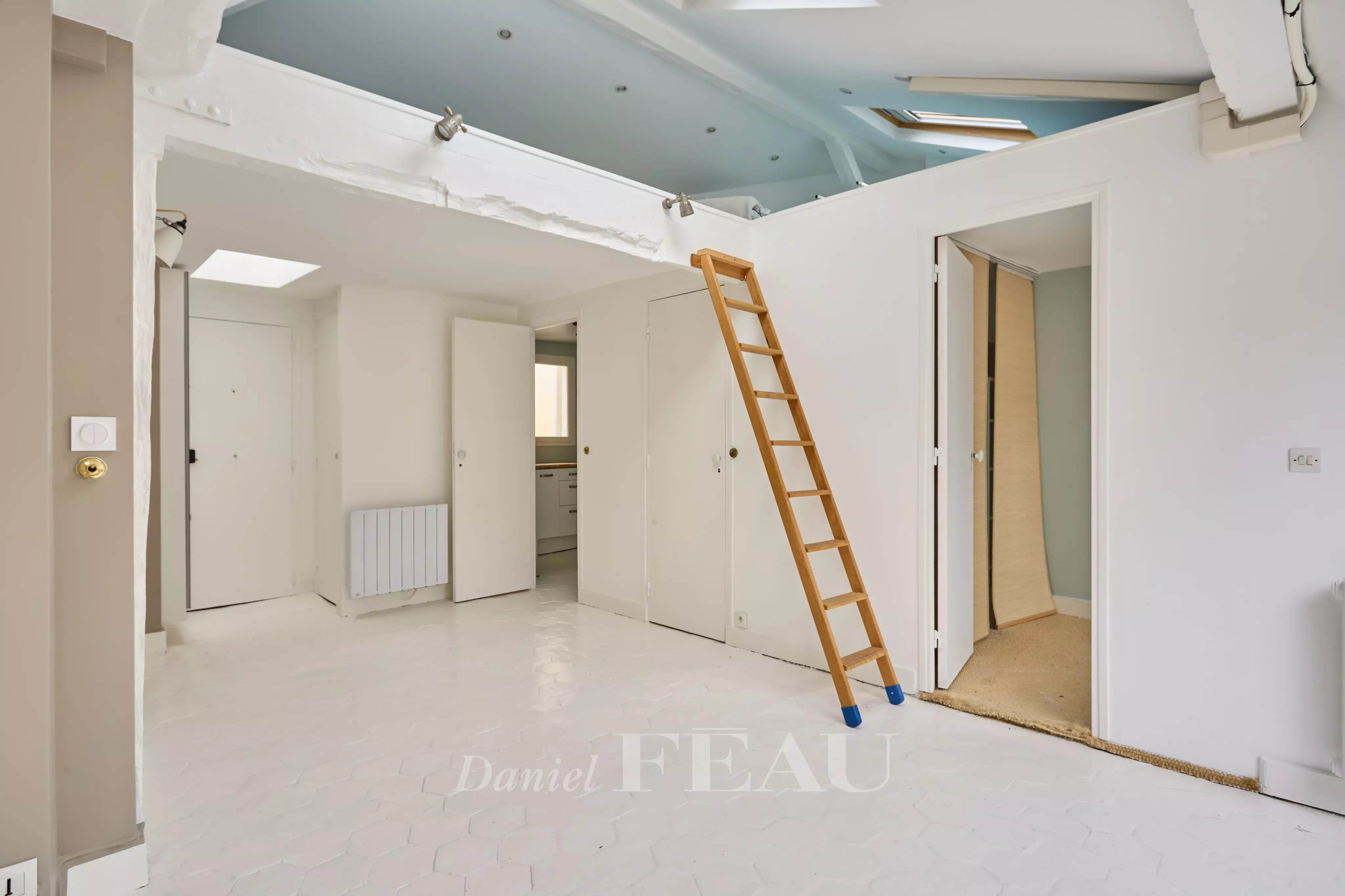 Sale Apartment Paris 6th