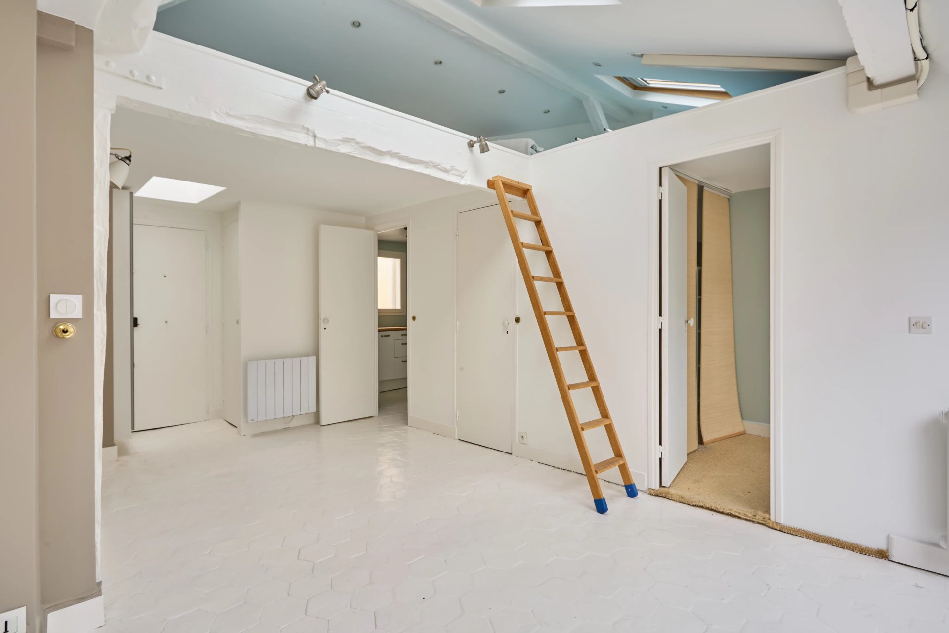 2 Bedroom Apartment/Flat's Image 5