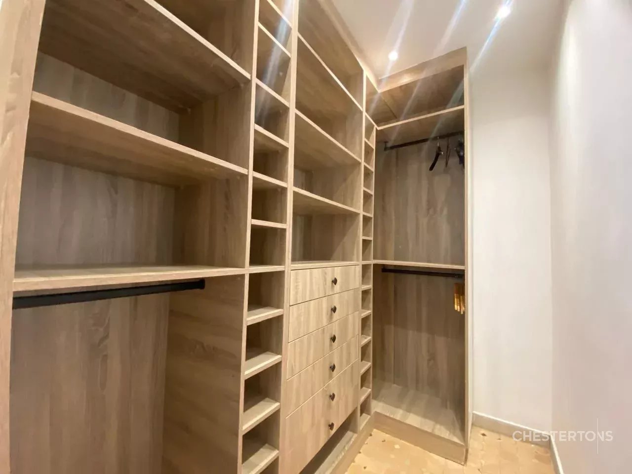  Image of Villa - 6 Bedrooms for Sale in Marrakech-Ménara-Marrakech-Morocco, Image 20