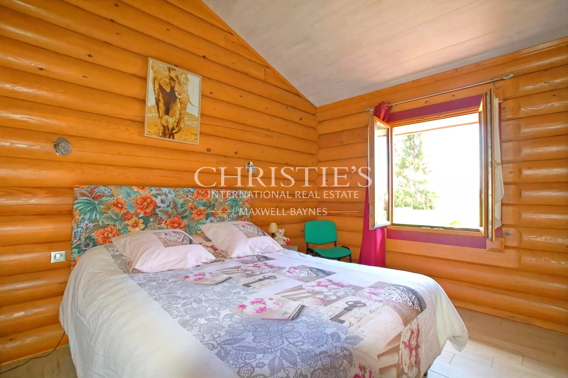 13 Bedroom Villa/Townhouse's Image 21
