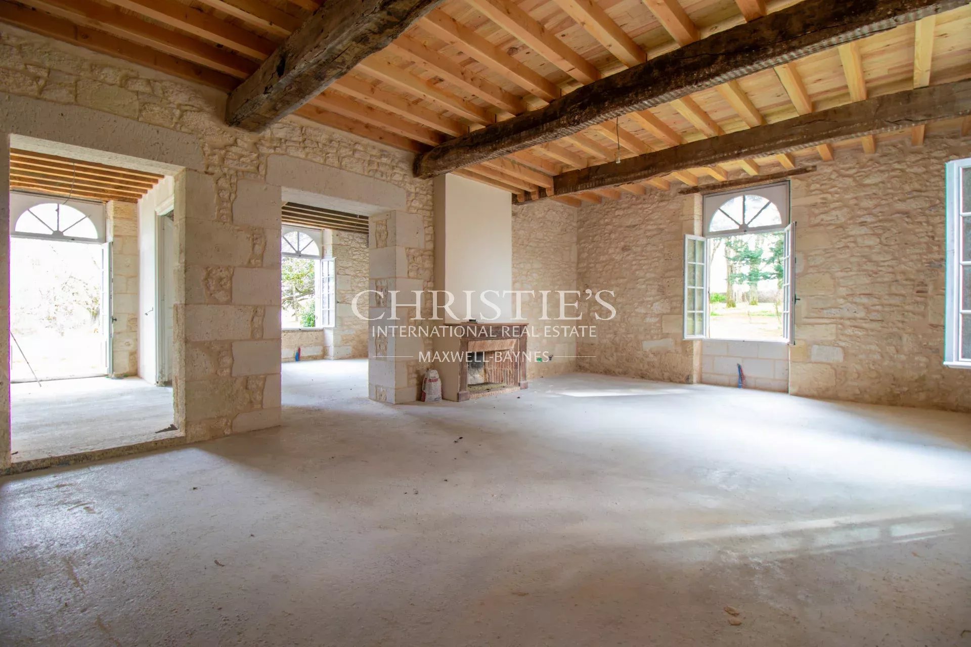 5 Bedroom Villa/Townhouse's Image 5