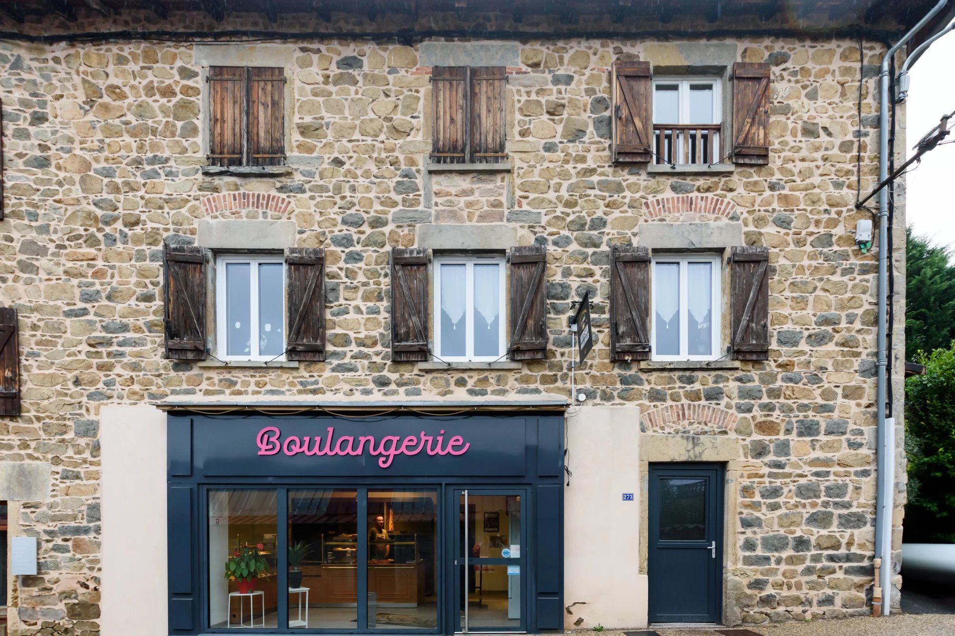 Fonds de Commerce et droit au bail boulangerie et logement– Boulangerie à Grandris (69) bon chiffre d'affaire - 120 000 € hors frais d'agence