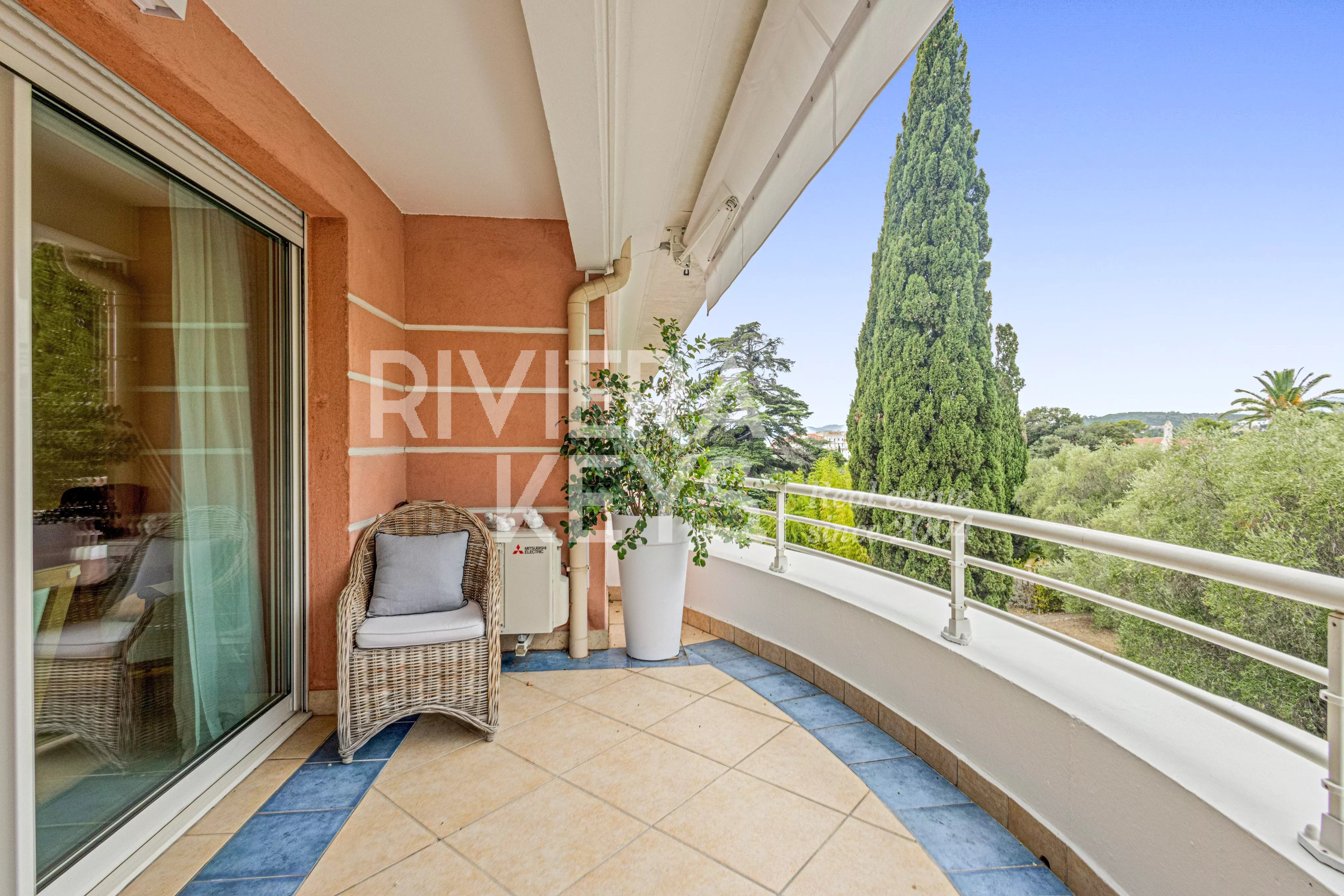 Myynti Huoneisto Cannes Oxford
