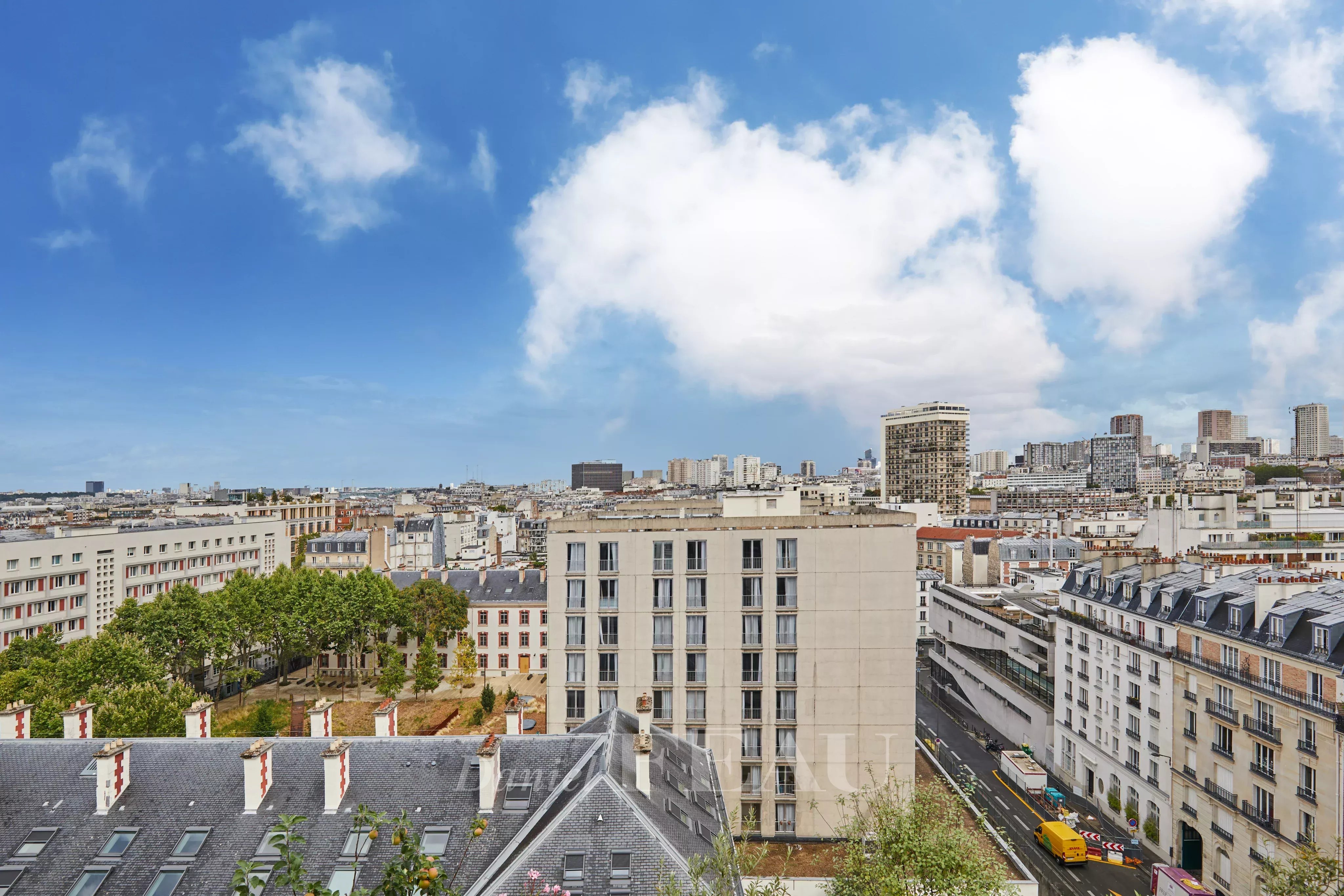 Paris 13th District –  A studio apartment enjoying an open view