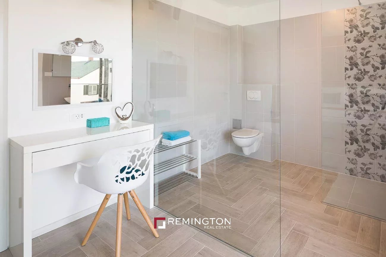 5 Bedroom Villa/Townhouse's Image 11