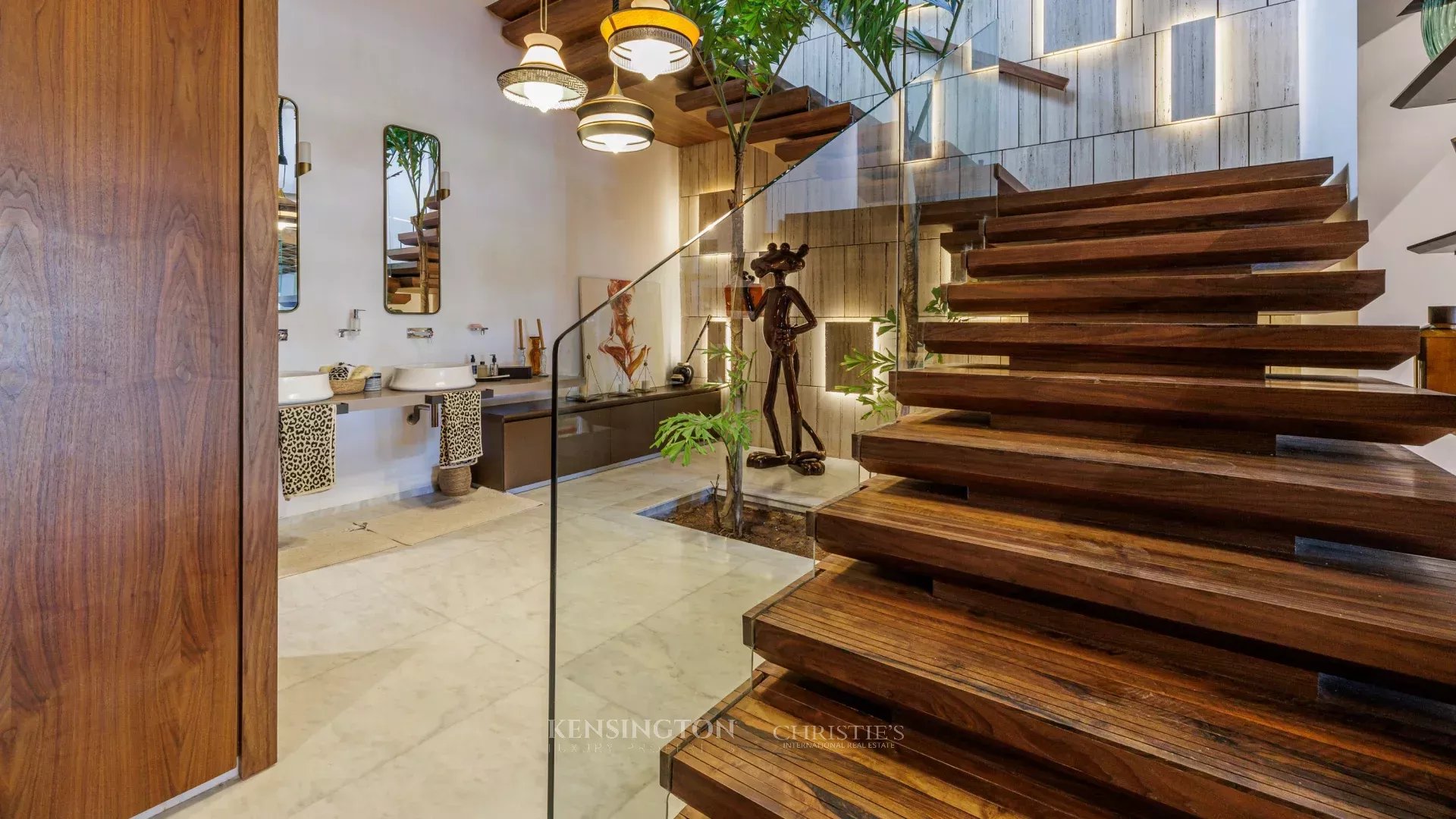 5 Bedroom Villa/Townhouse's Image 23