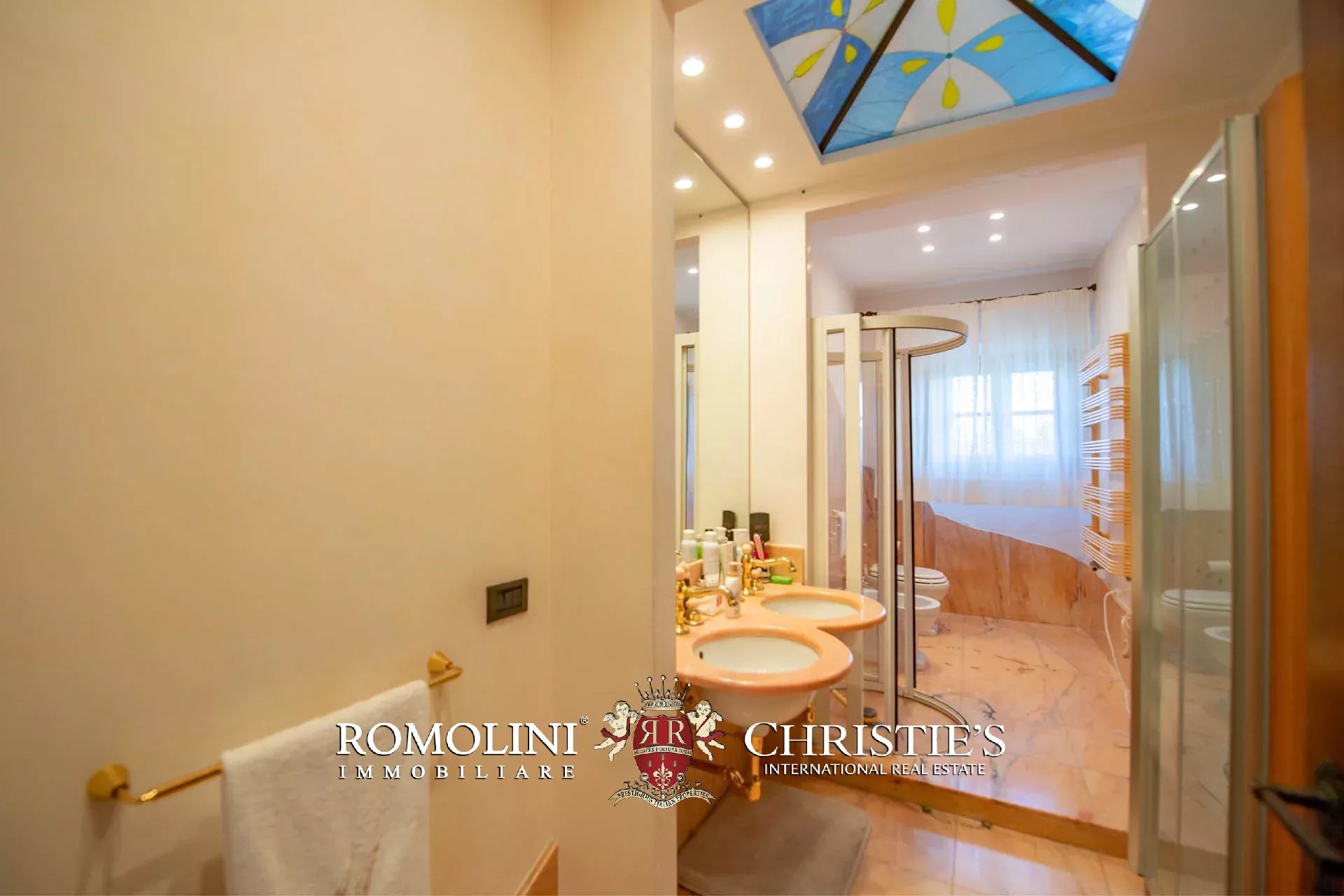 9 Bedroom Chateau's Image 60