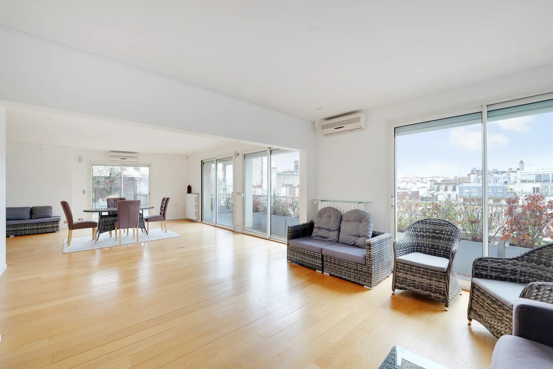 Sale Apartment Paris 6th Notre-Dame-des-Champs