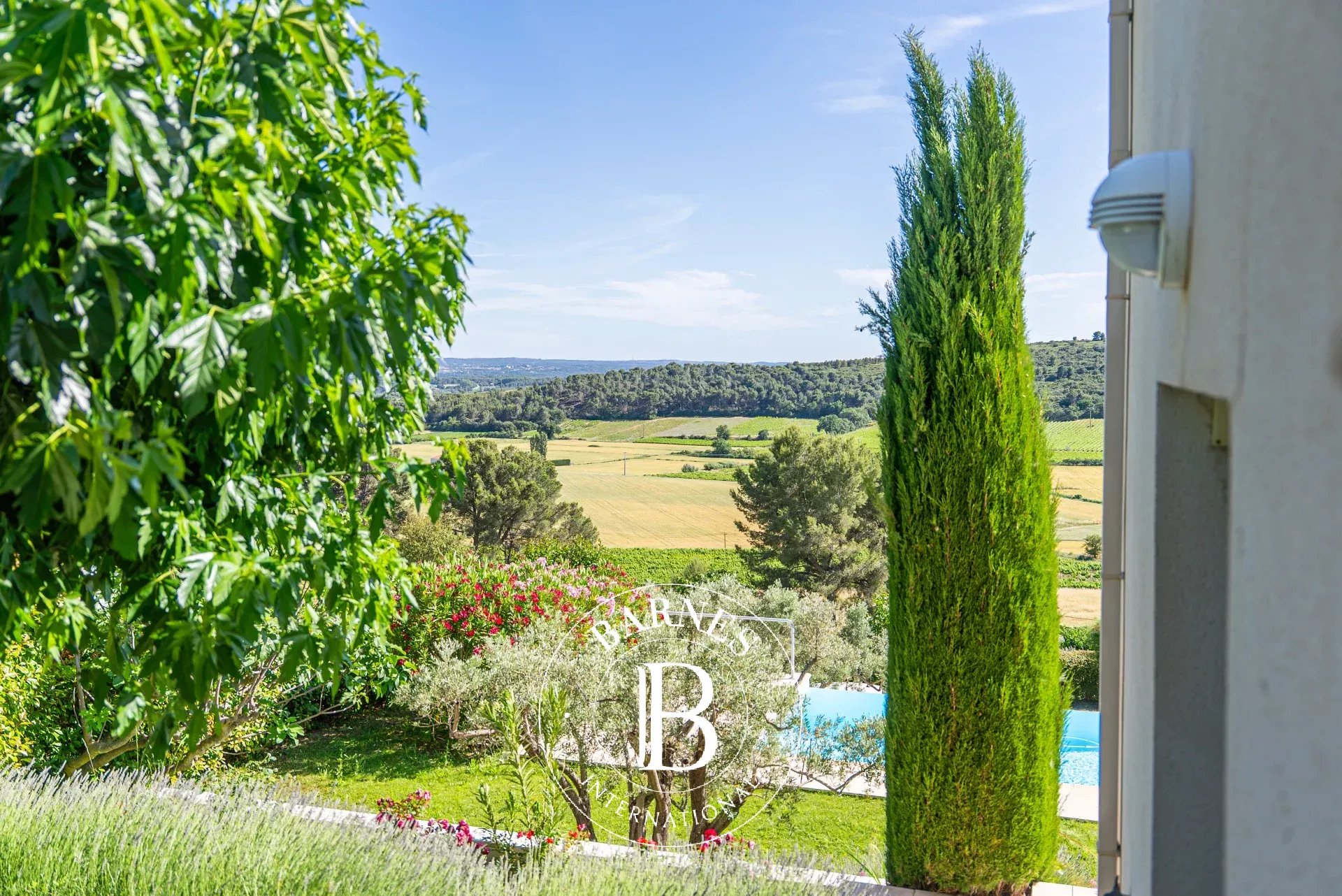 Maison Éguilles  -  ref 87046007 (picture 1)