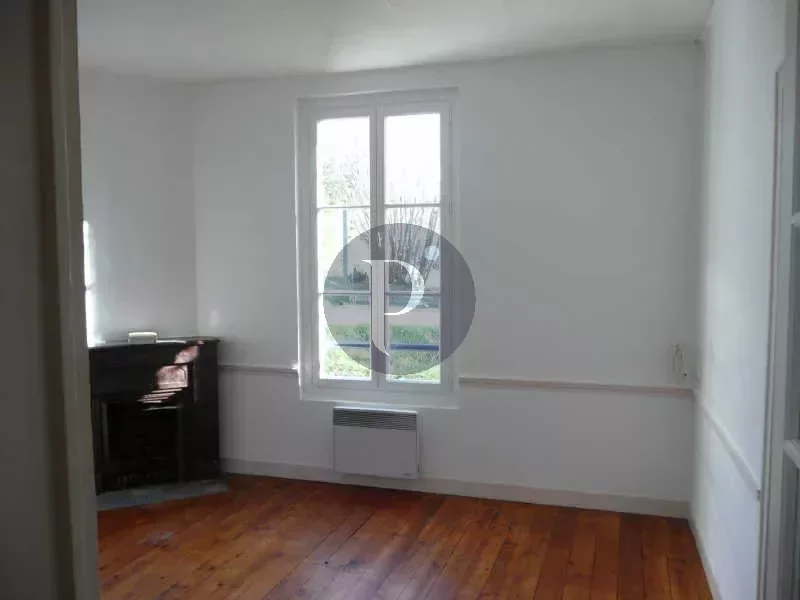location-maison-3-pieces-verrieres-le-buisson-83870361