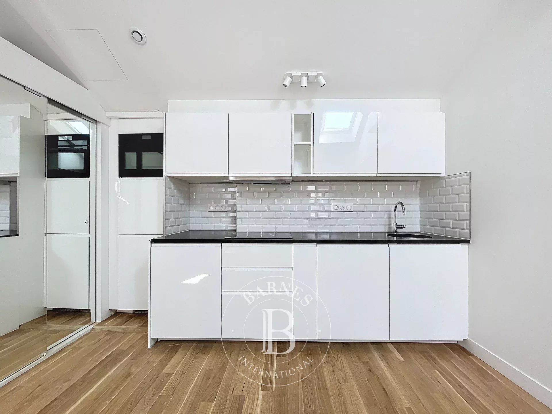 Daire Paris 9ème - picture 7