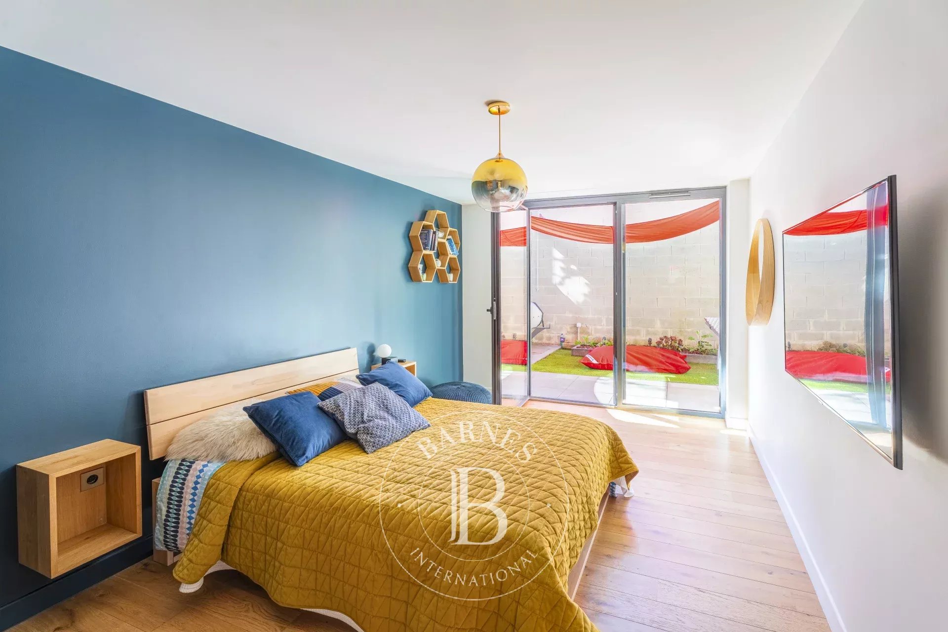 Loft Montreuil - picture 19