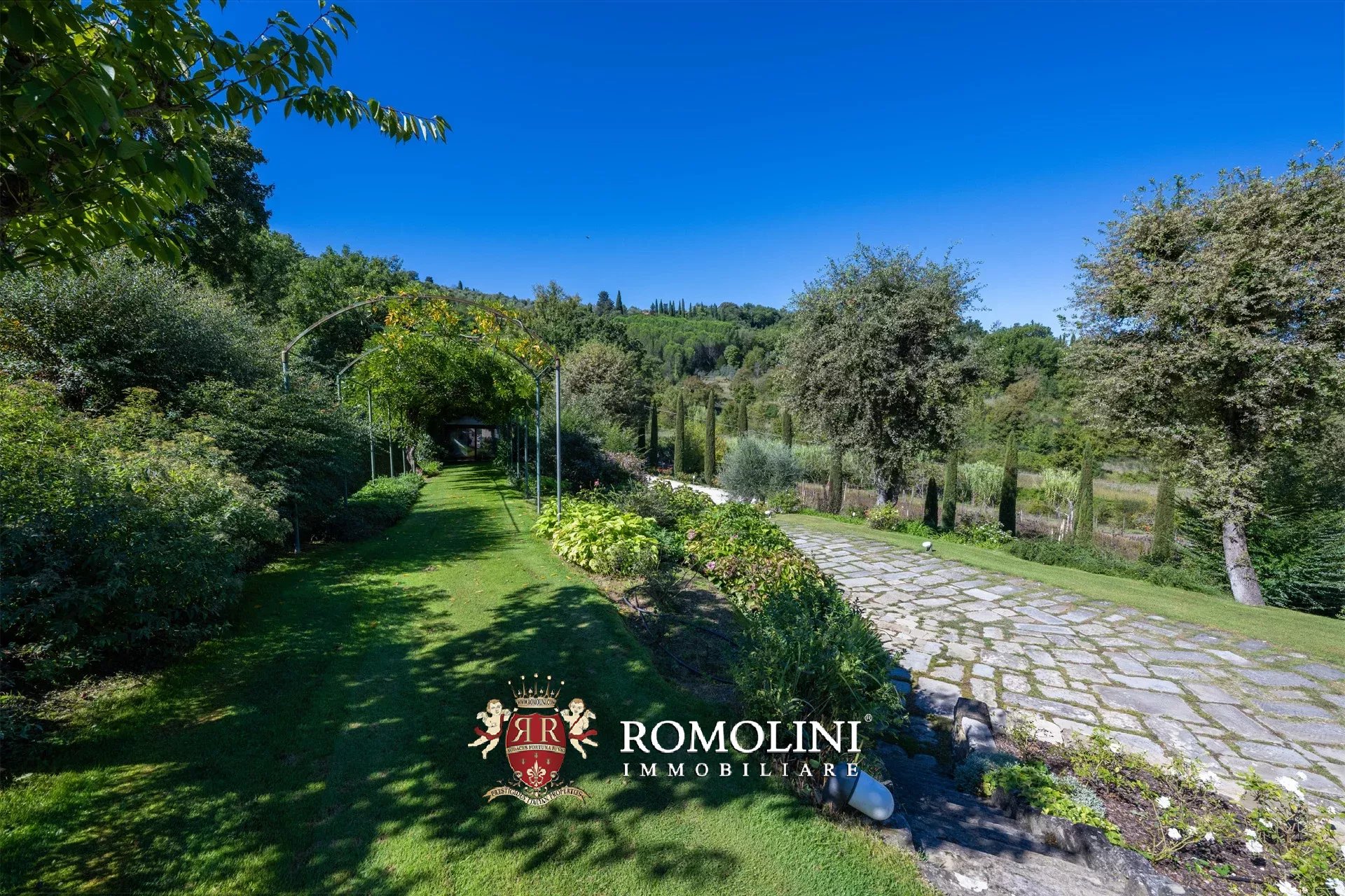 4 Bedroom Villa/Townhouse's Image 27