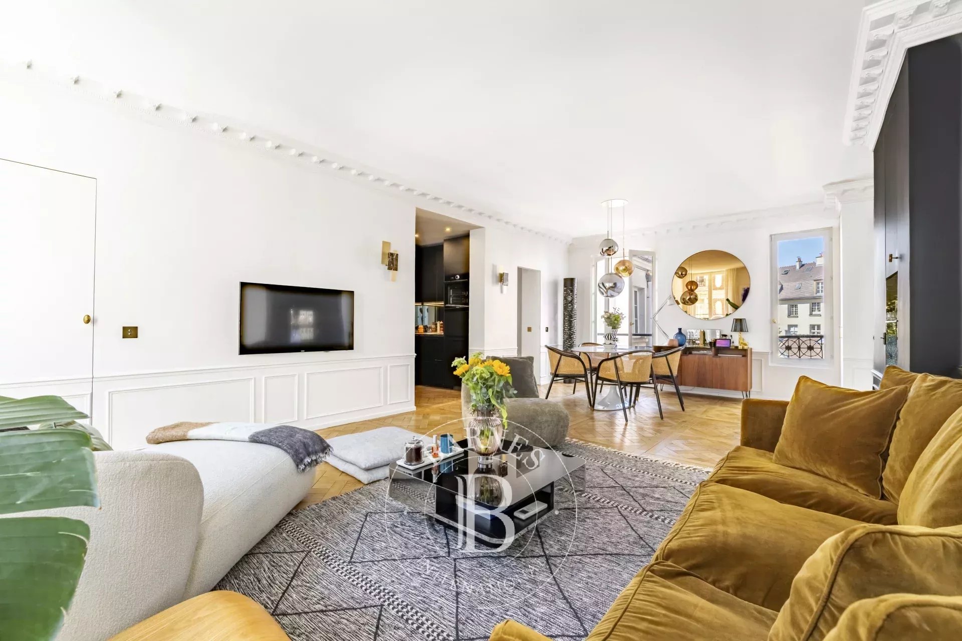 Apartment for sale - Paris 3 - Turenne - 2 bedrooms - Bright - Renovated