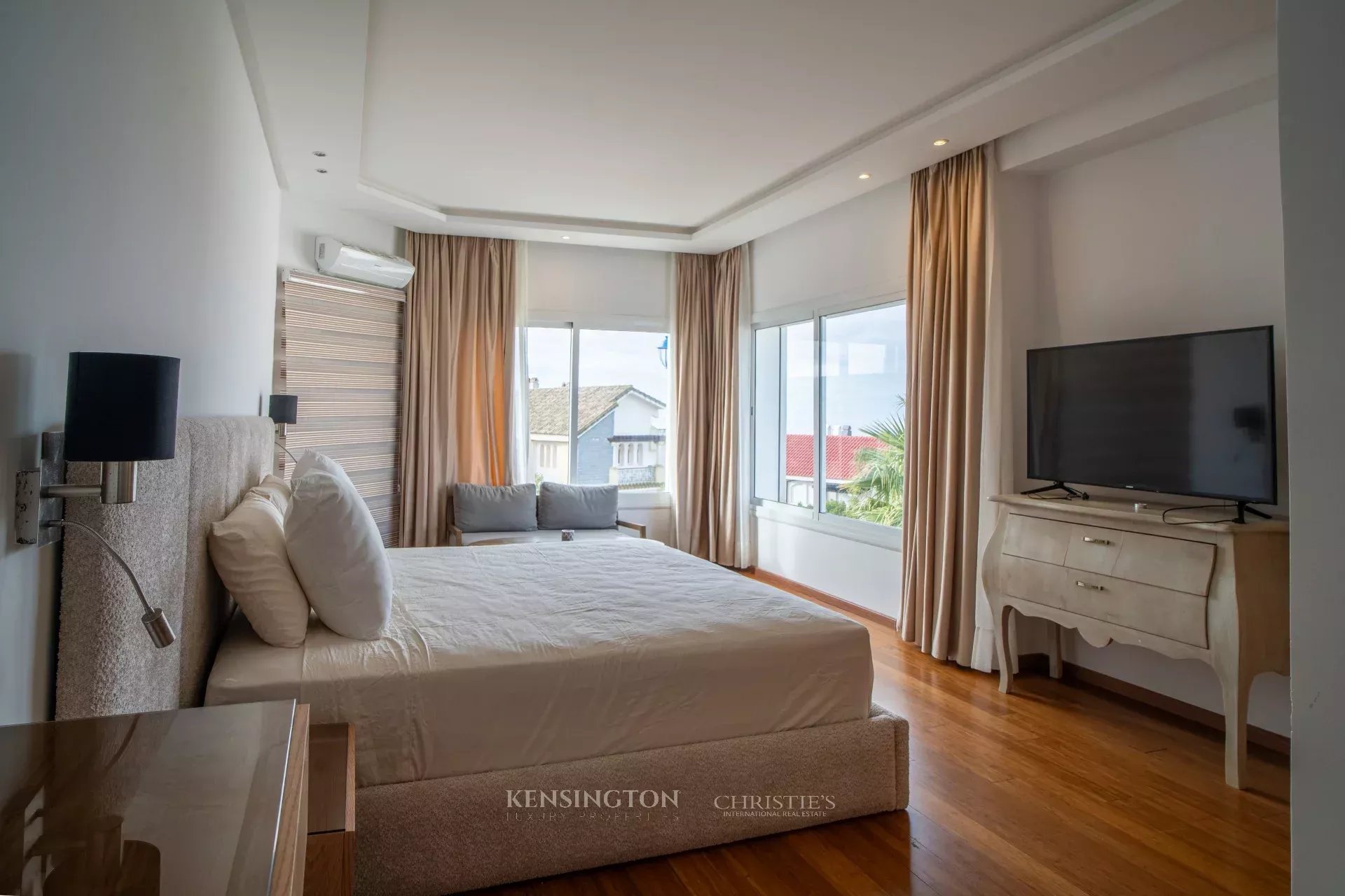 3 Bedroom Villa/Townhouse's Image 8