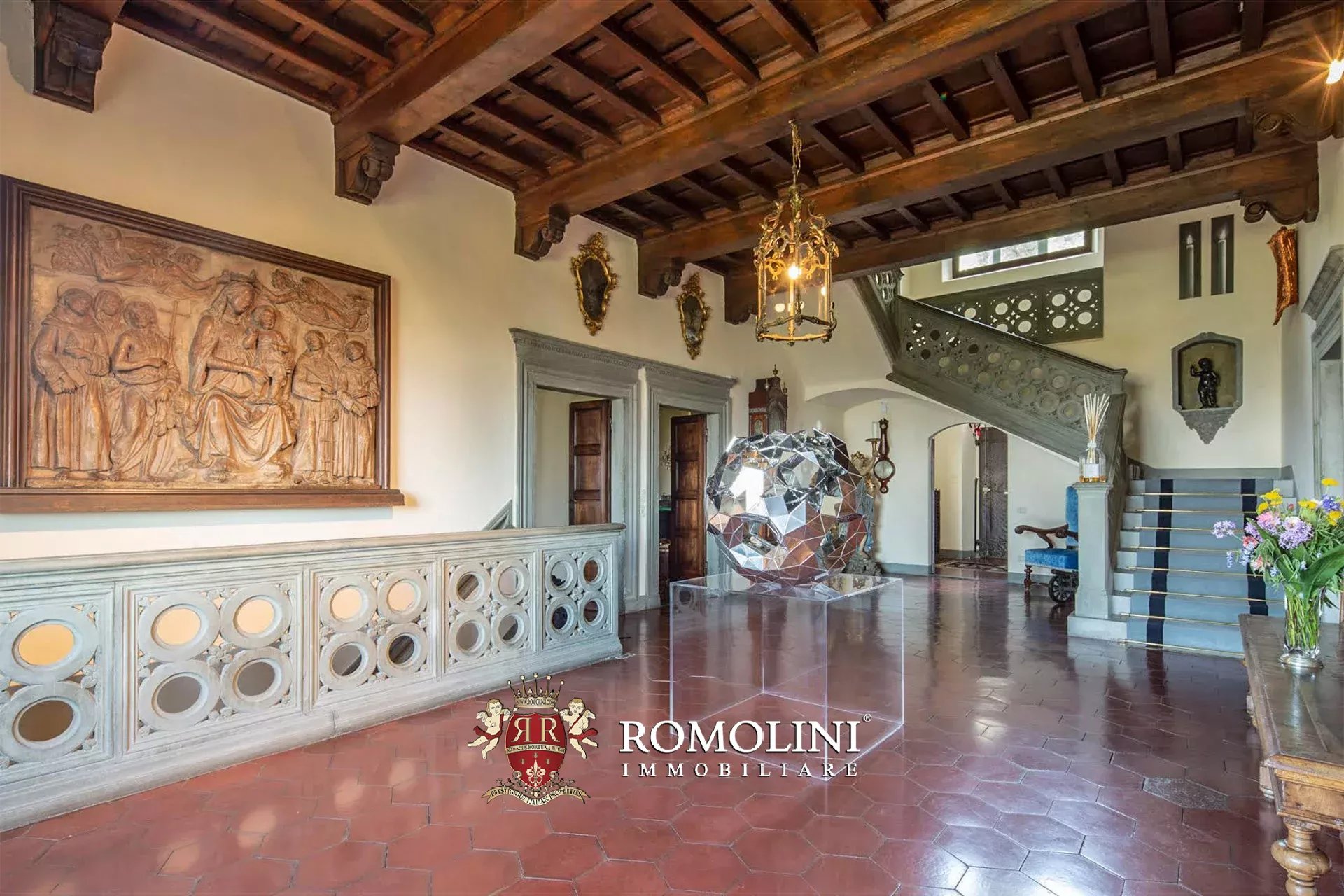 8 Bedroom Villa/Townhouse's Image 32