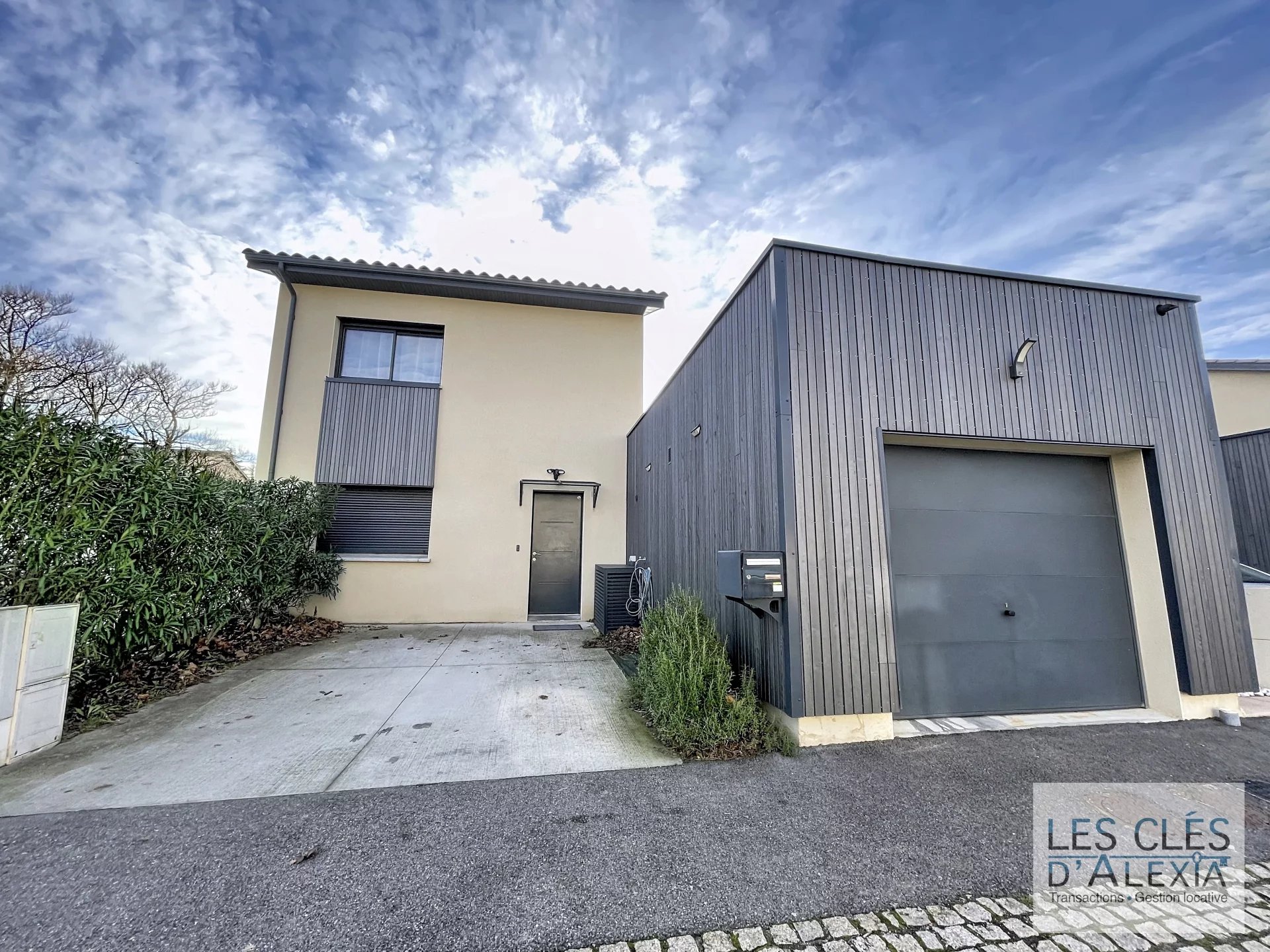 Agence immobilière de 