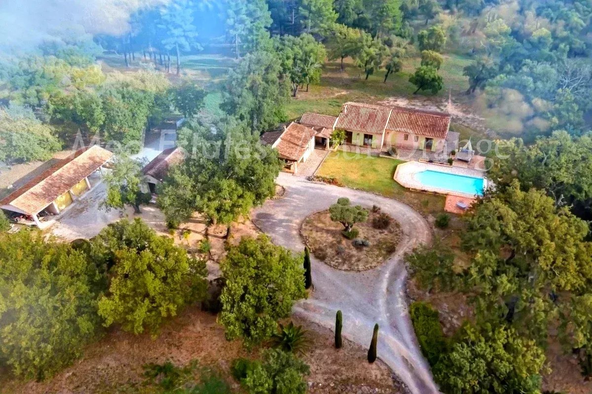 Agence immobilière de Med-Estates Saint Tropez