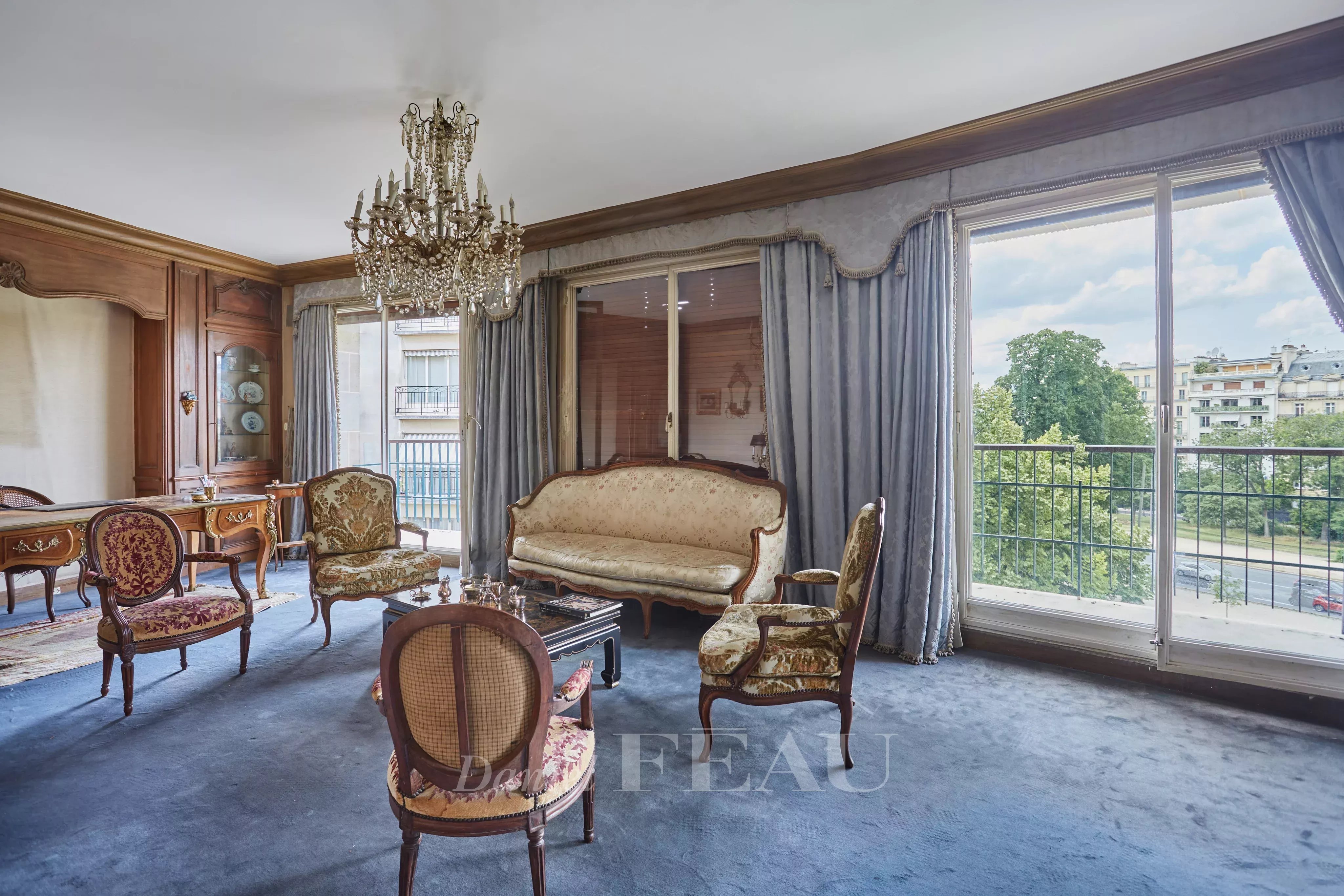 Sale Apartment Paris 16th