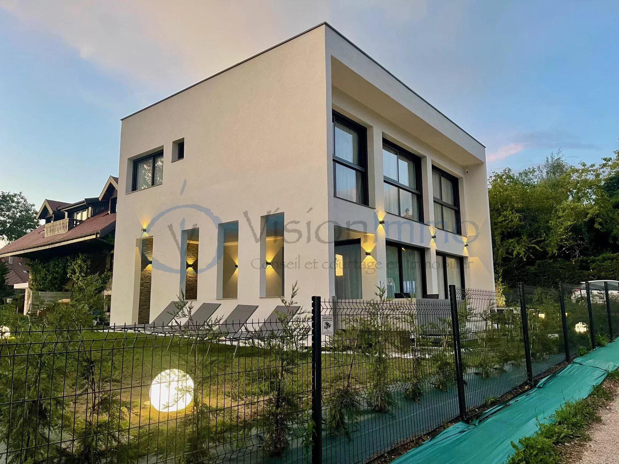 Villy-le-Pelloux — Maison contemporaine d’architecte (2023)