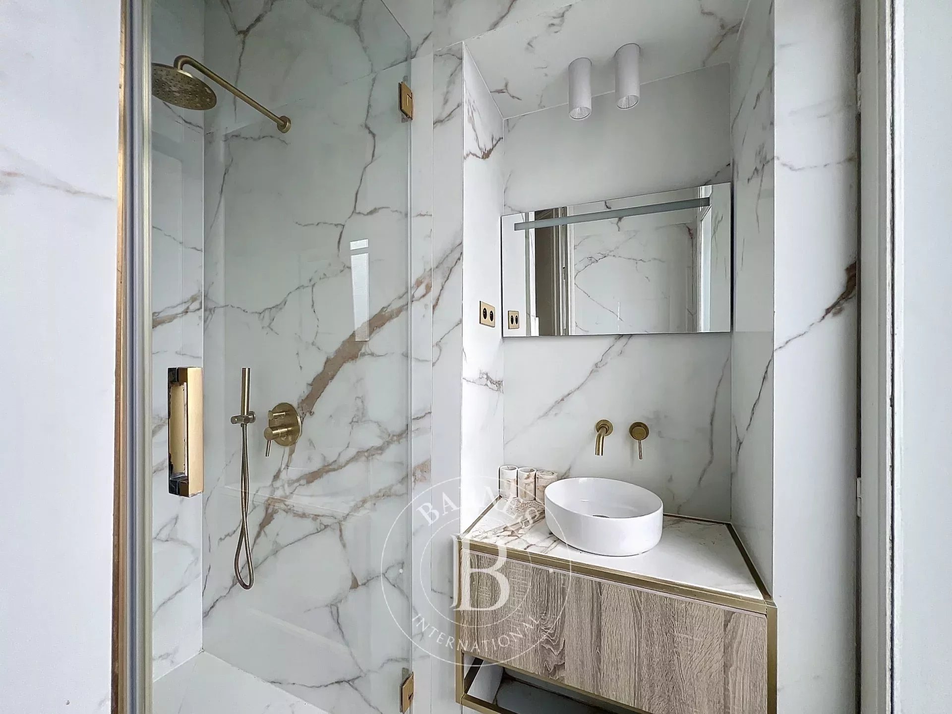 Daire Paris 17ème - picture 12