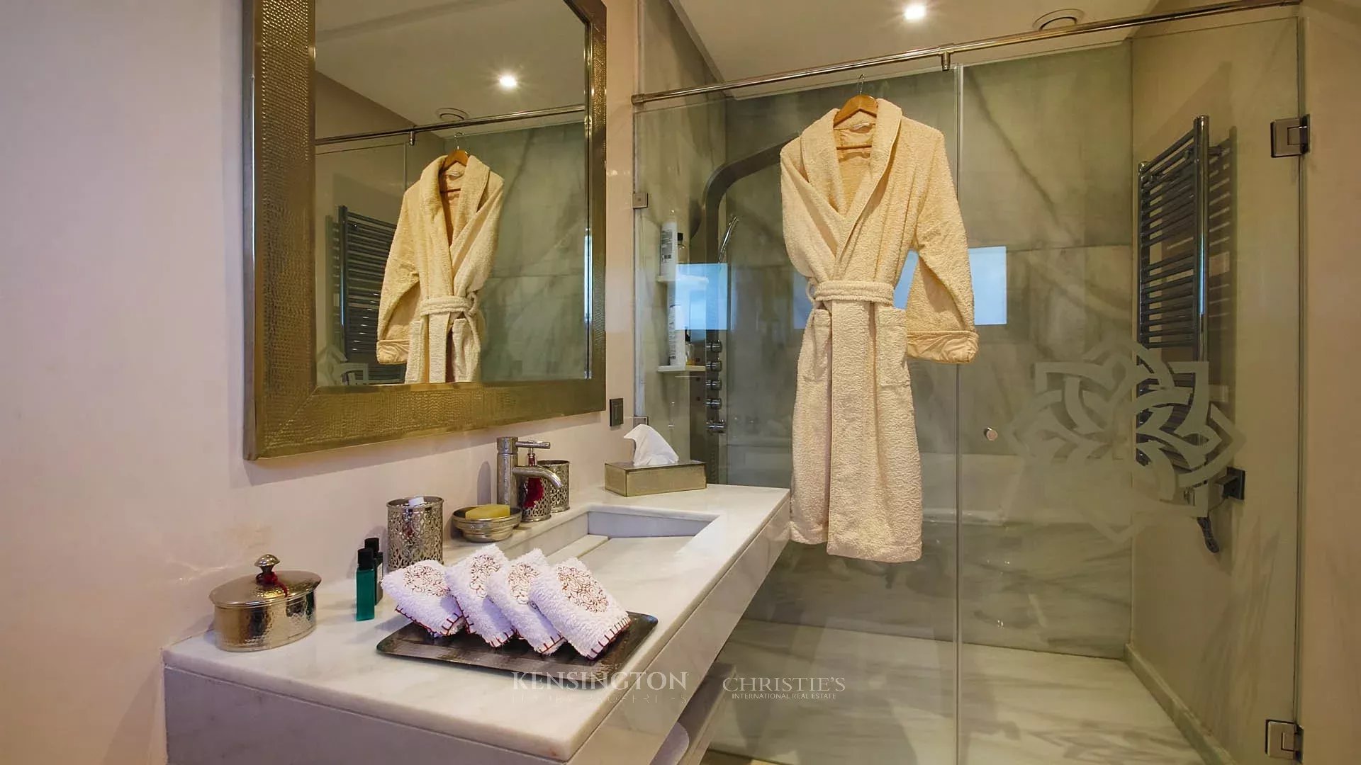 5 Bedroom Villa/Townhouse's Image 27