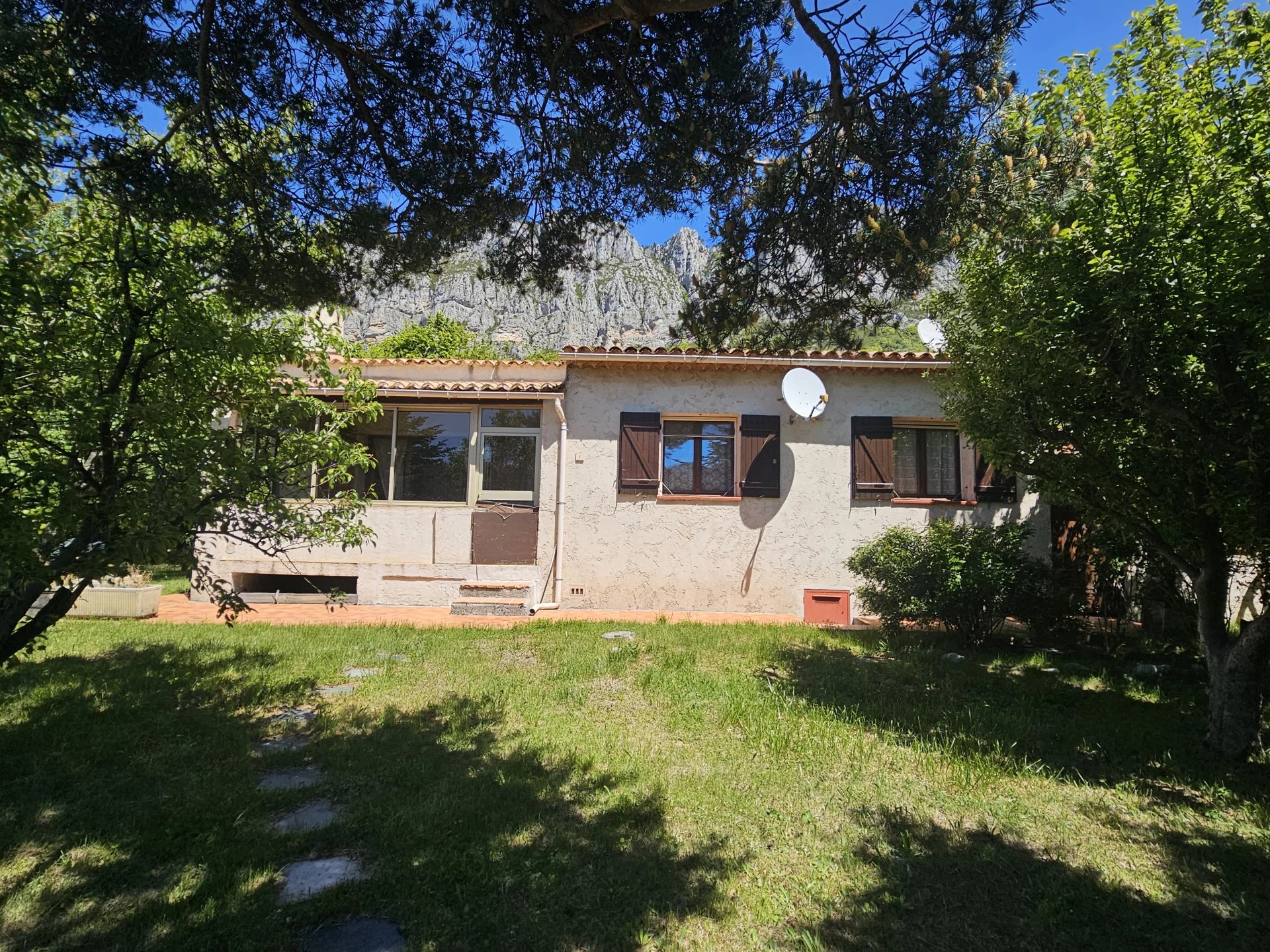 À SAISIR – Charmante maison de campagne plain-pied