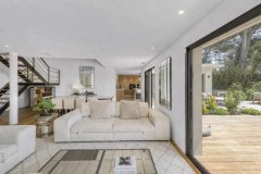 Modern Villa with Pool and Advanced Amenities in Le Cannet — photo 5 of 7