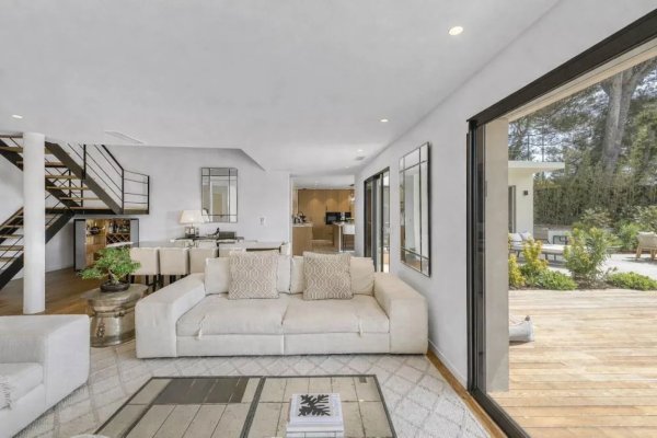 Modern Villa with Pool and Advanced Amenities in Le Cannet — photo 5