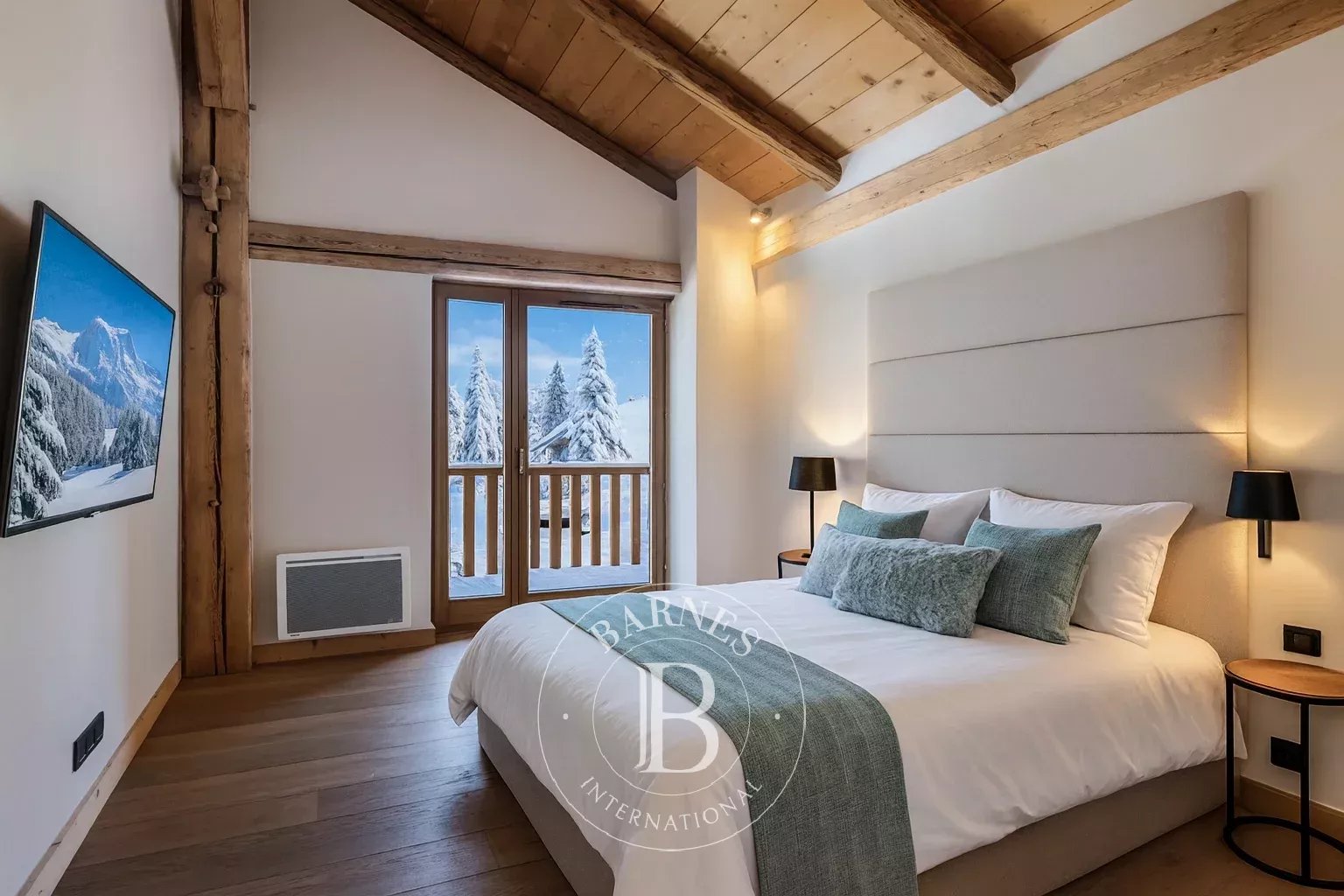 Daire Combloux - picture 10