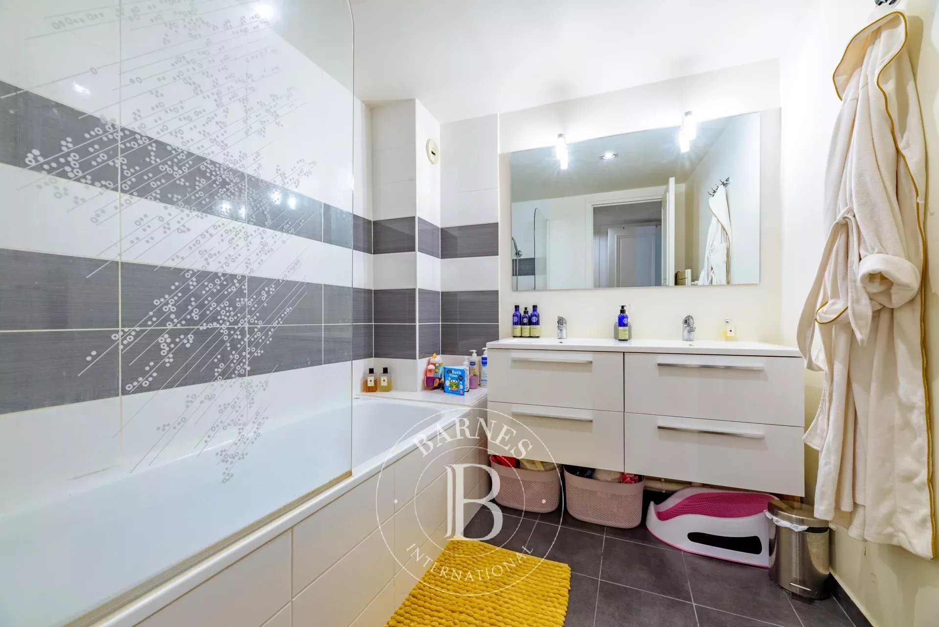 Daire Paris 8ème - picture 6