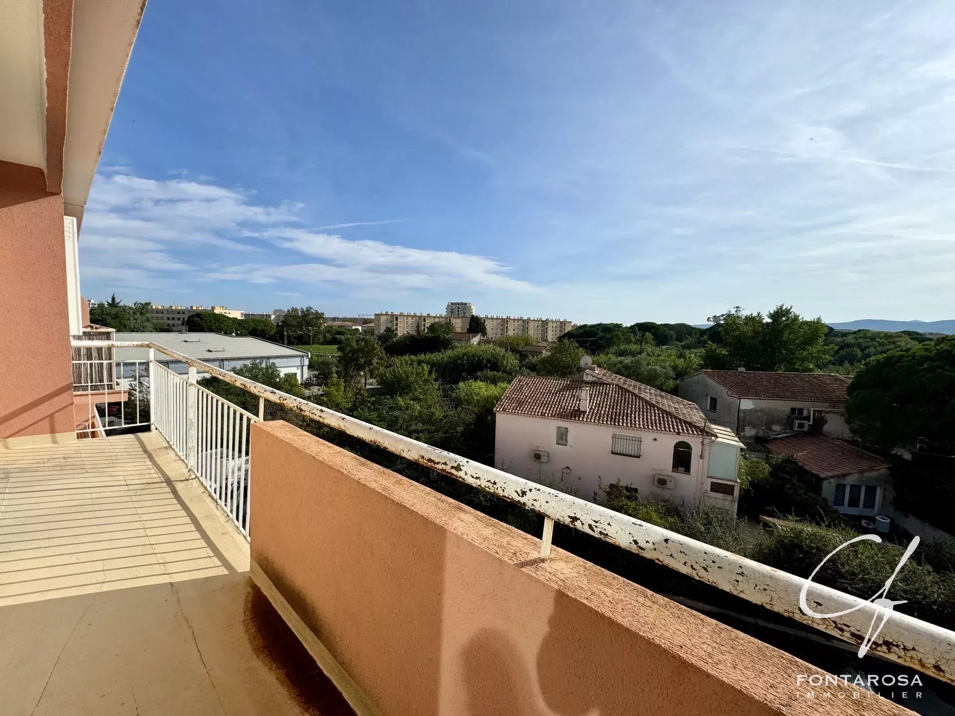 APPARTEMENT 3 PIECES FREJUS