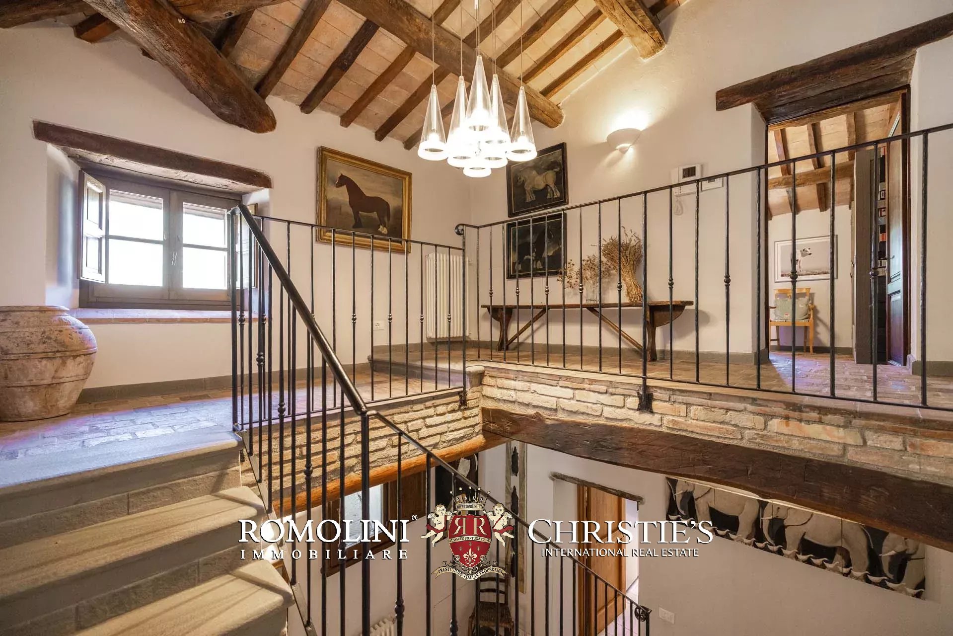 9 Bedroom Villa/Townhouse's Image 39
